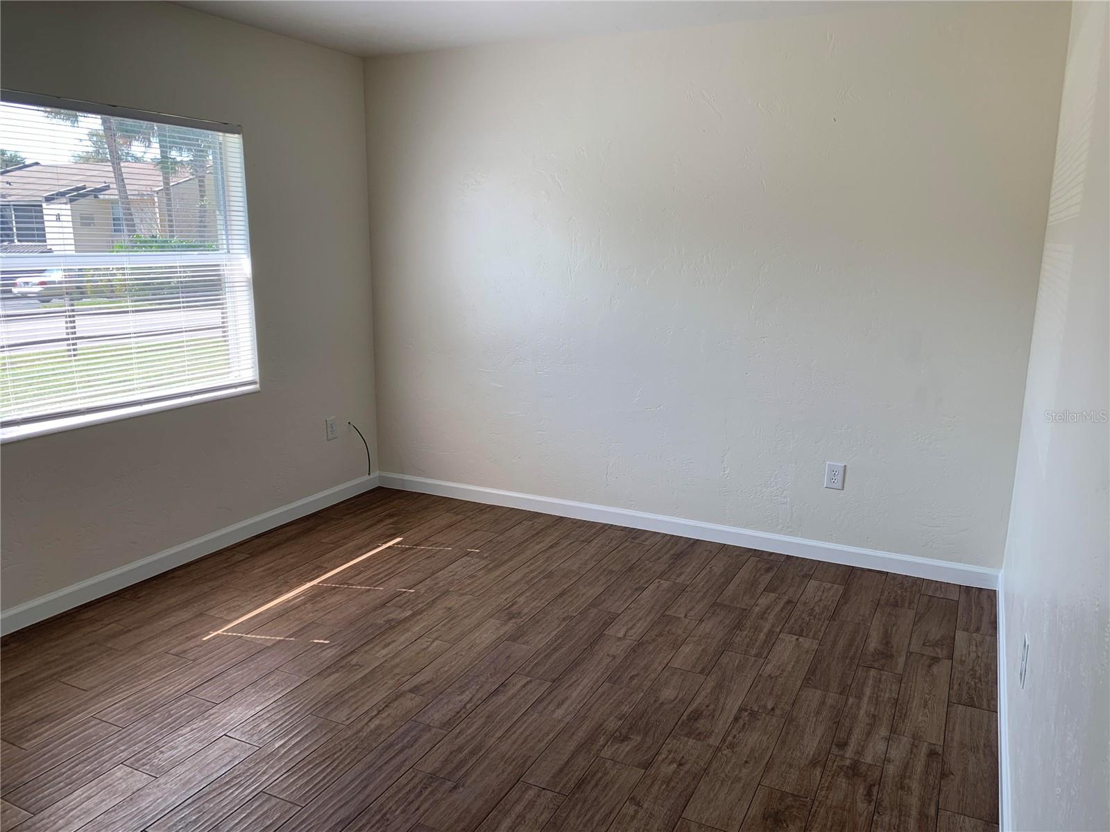 127 E KENTUCKY AVE, DELAND, FL, 32724