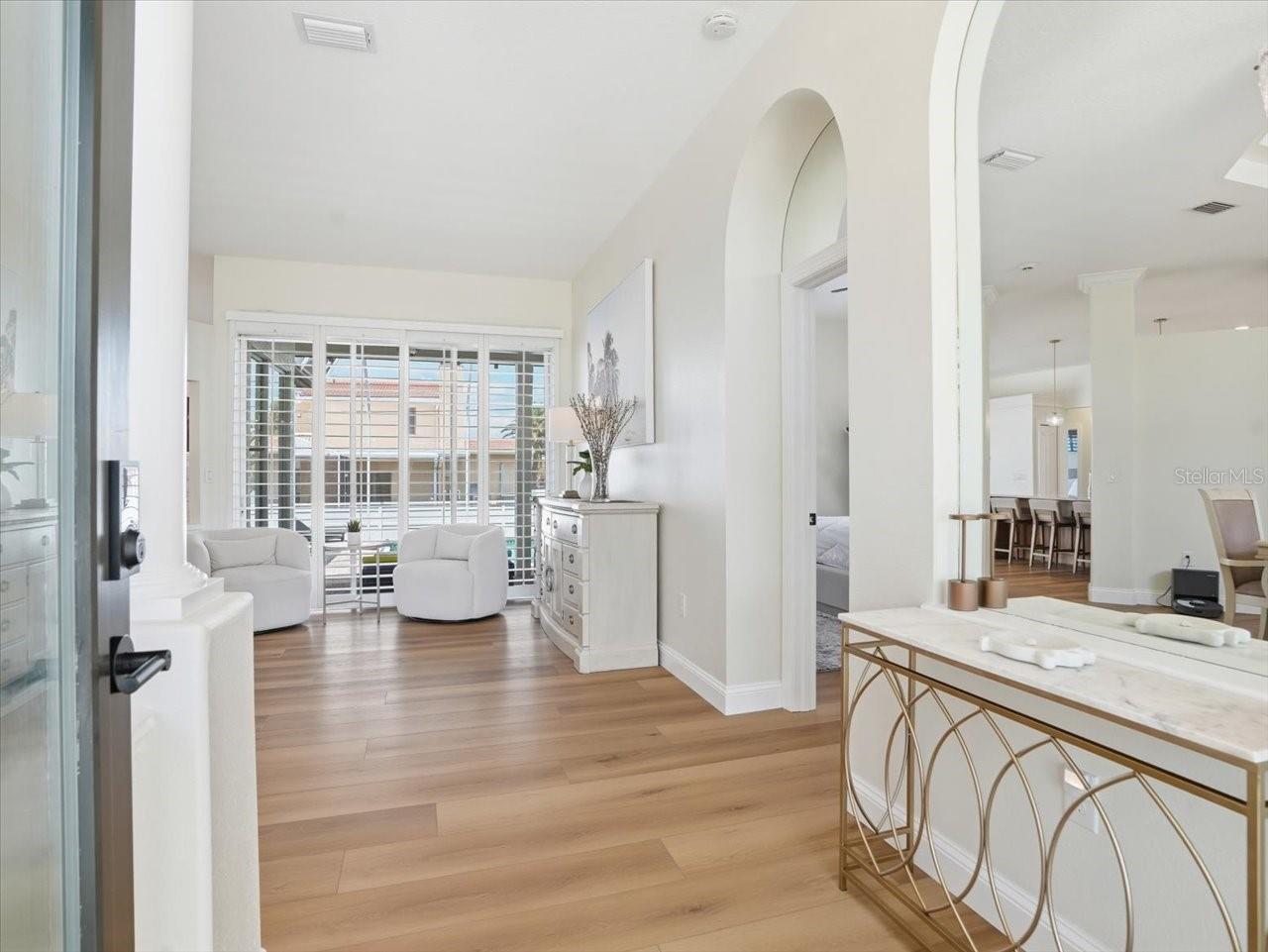 109 16TH ST, BELLEAIR BEACH, FL, 33786