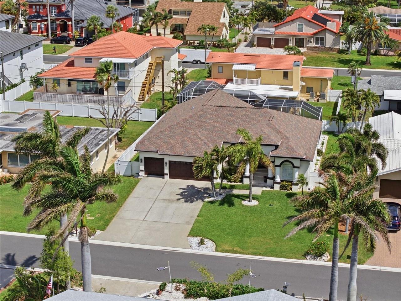 109 16TH ST, BELLEAIR BEACH, FL, 33786