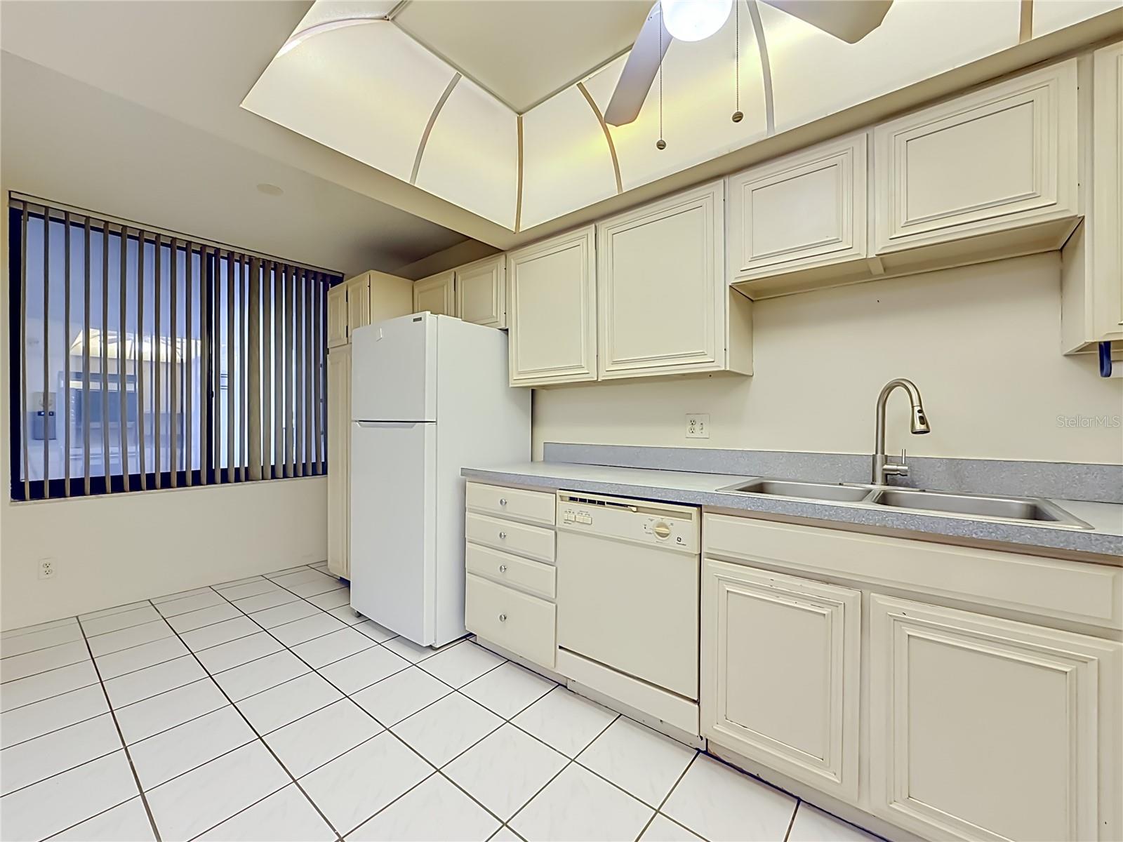 7100 SUNSET WAY #207, ST PETE BEACH, FL, 33706