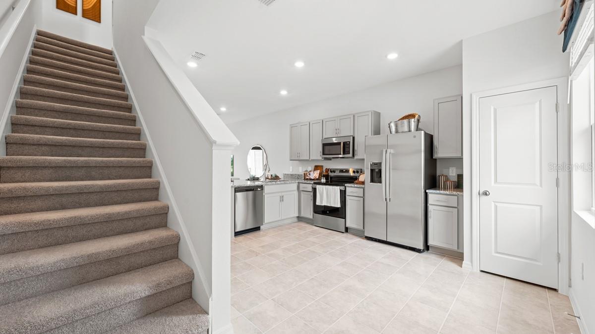 2886 SKYLINE LOOP, KISSIMMEE, FL, 34758