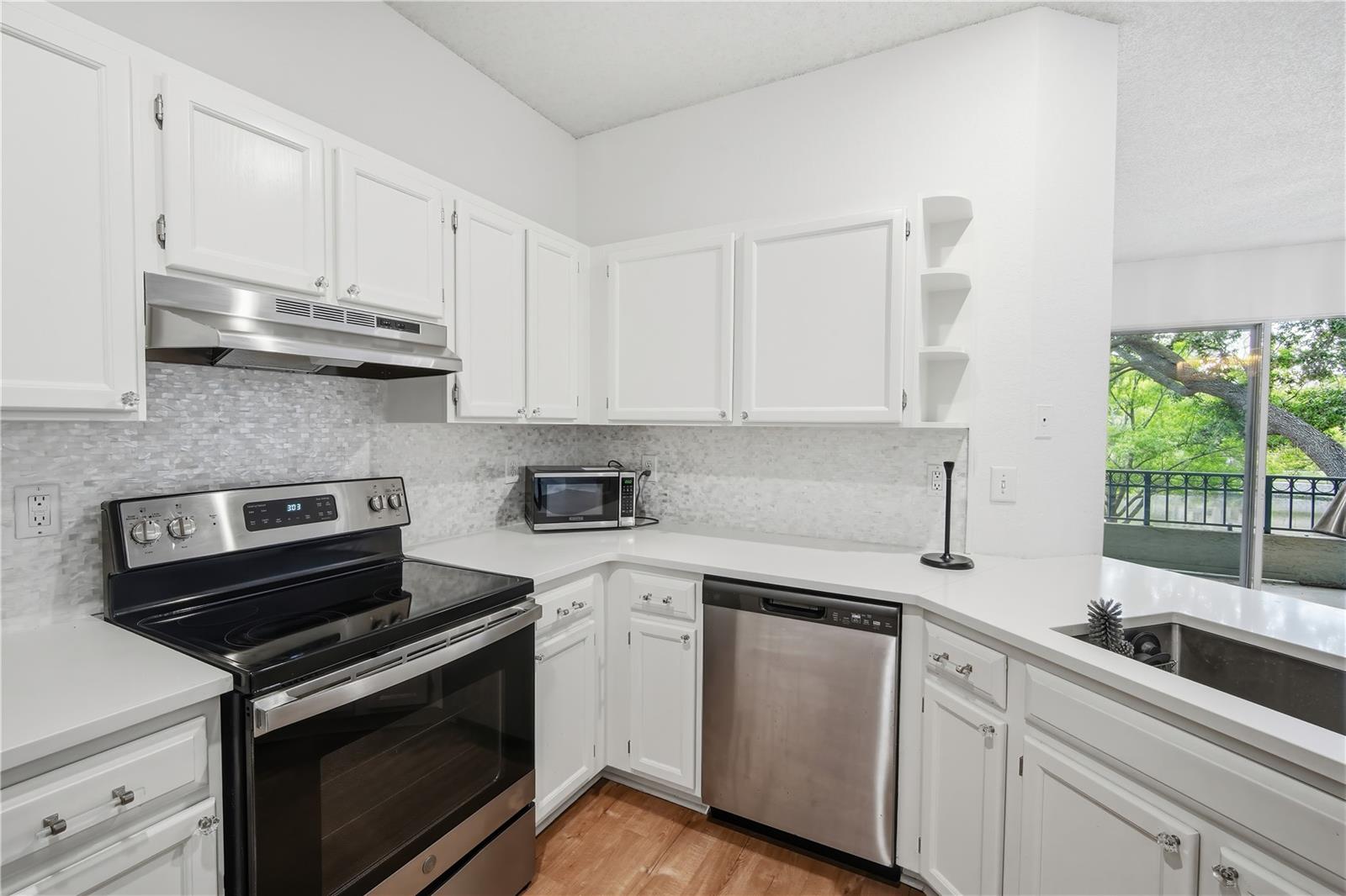 604 SEASCAPE WAY, TAMPA, FL, 33602