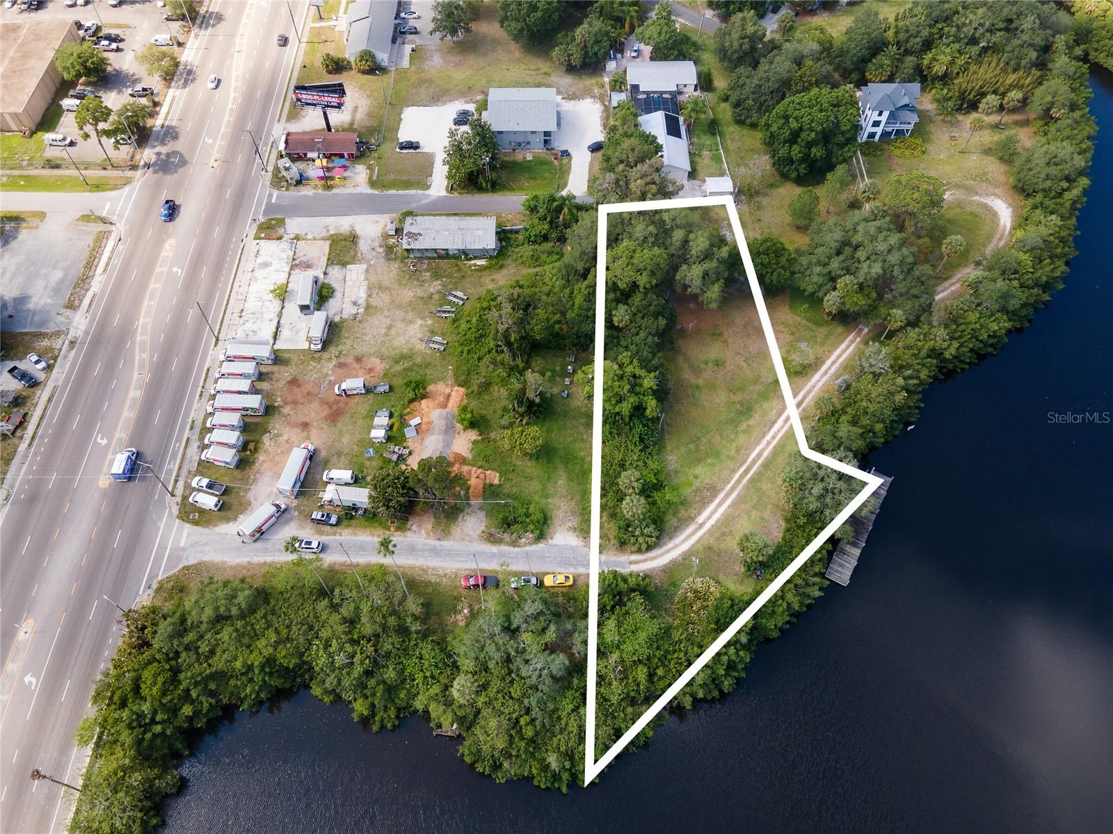102 DICKMAN DR SW, RUSKIN, FL, 33570