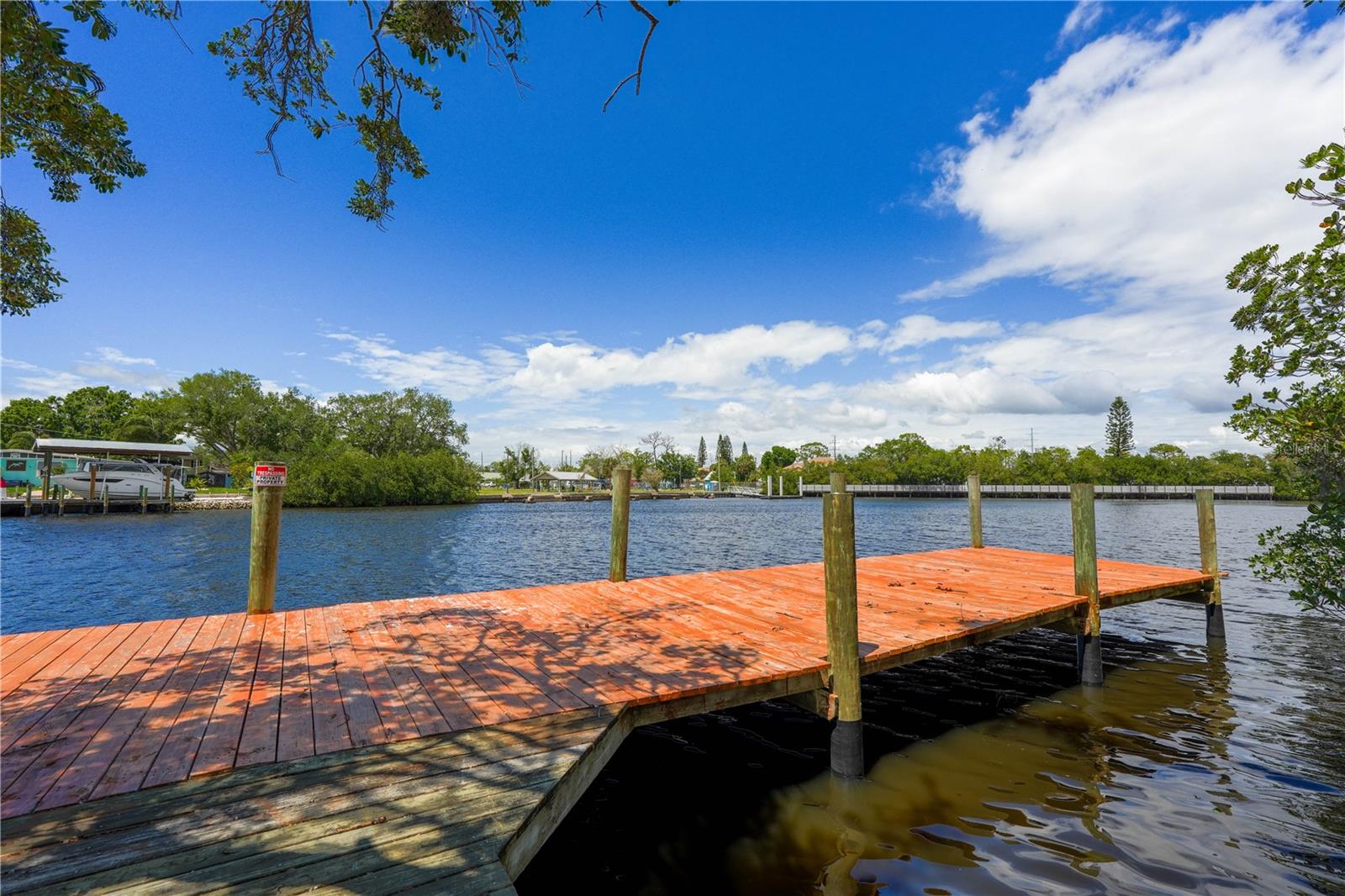 102 DICKMAN DR SW, RUSKIN, FL, 33570