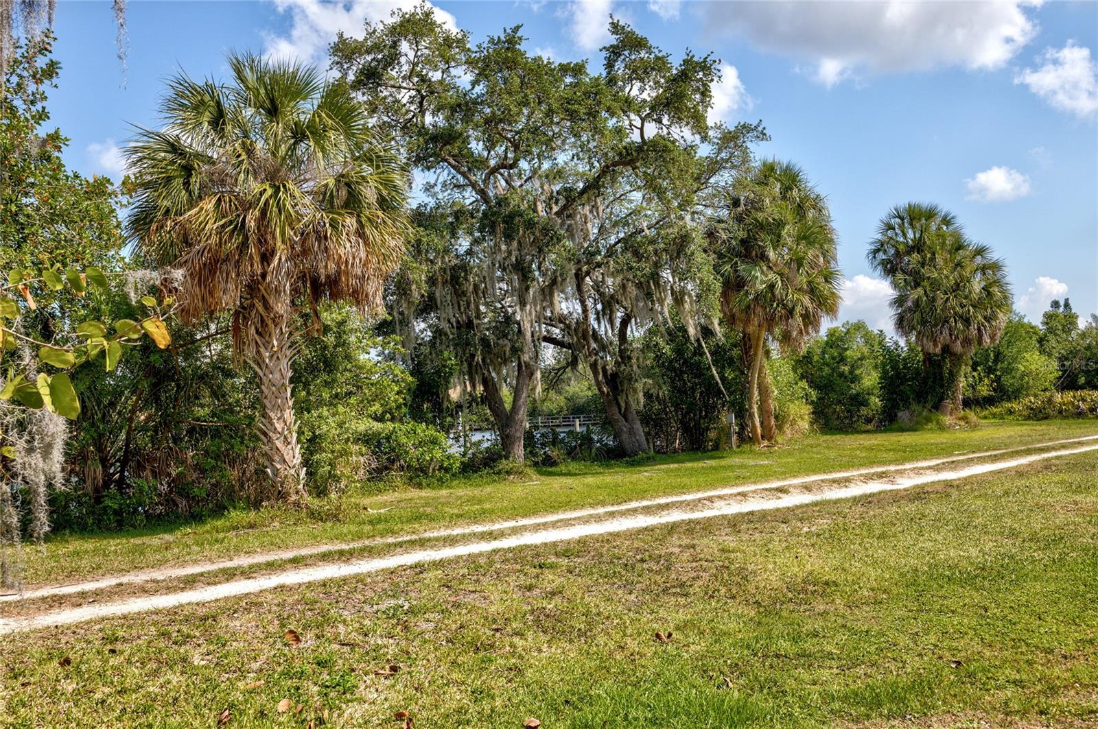 102 DICKMAN DR SW, RUSKIN, FL, 33570