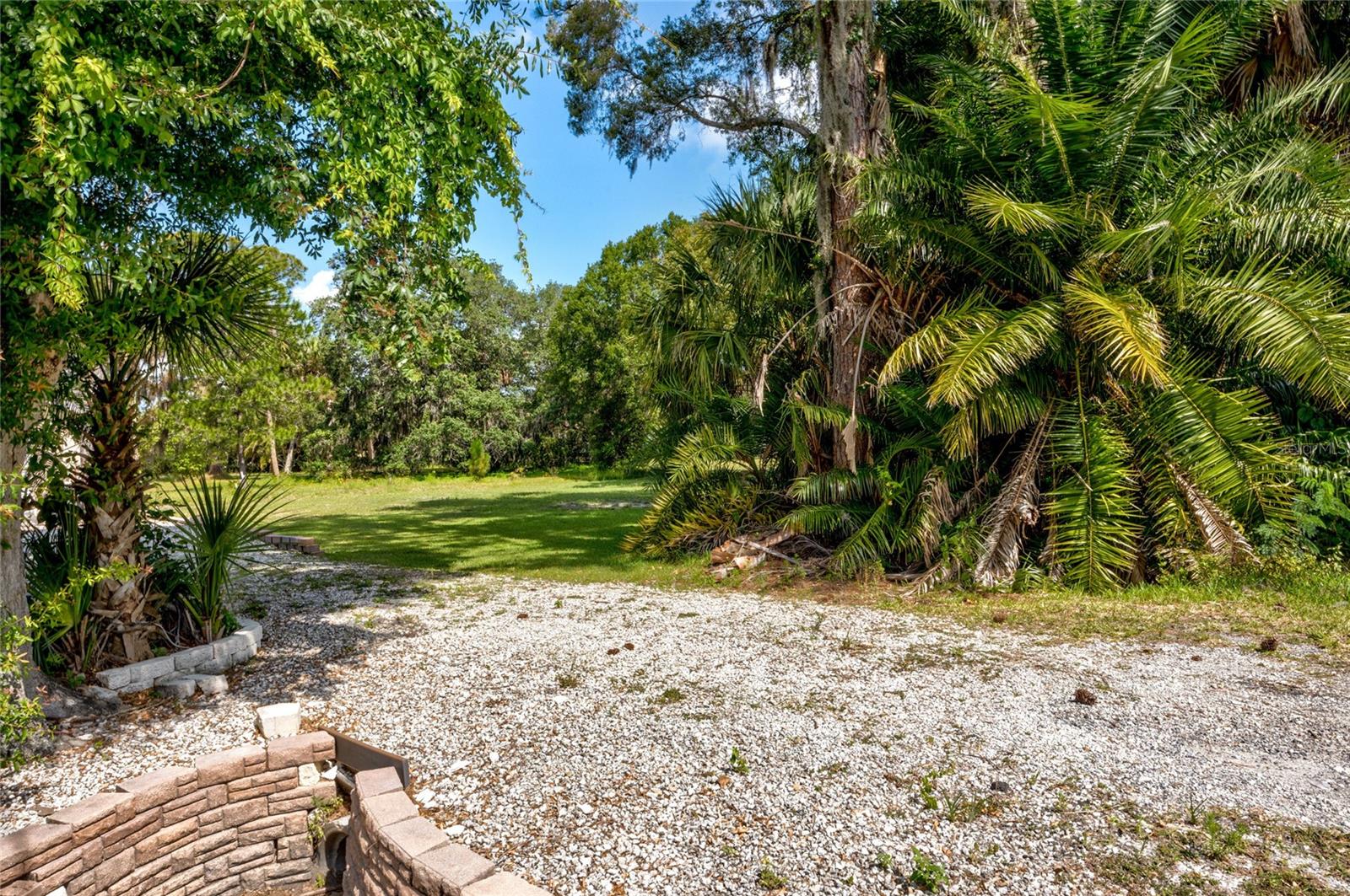 102 DICKMAN DR SW, RUSKIN, FL, 33570