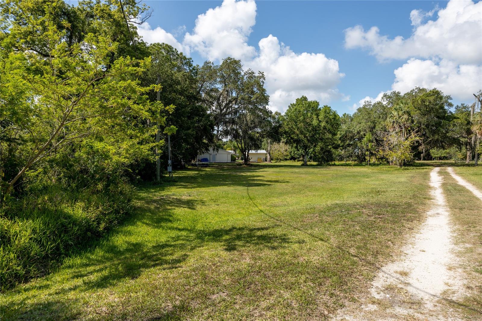 102 DICKMAN DR SW, RUSKIN, FL, 33570