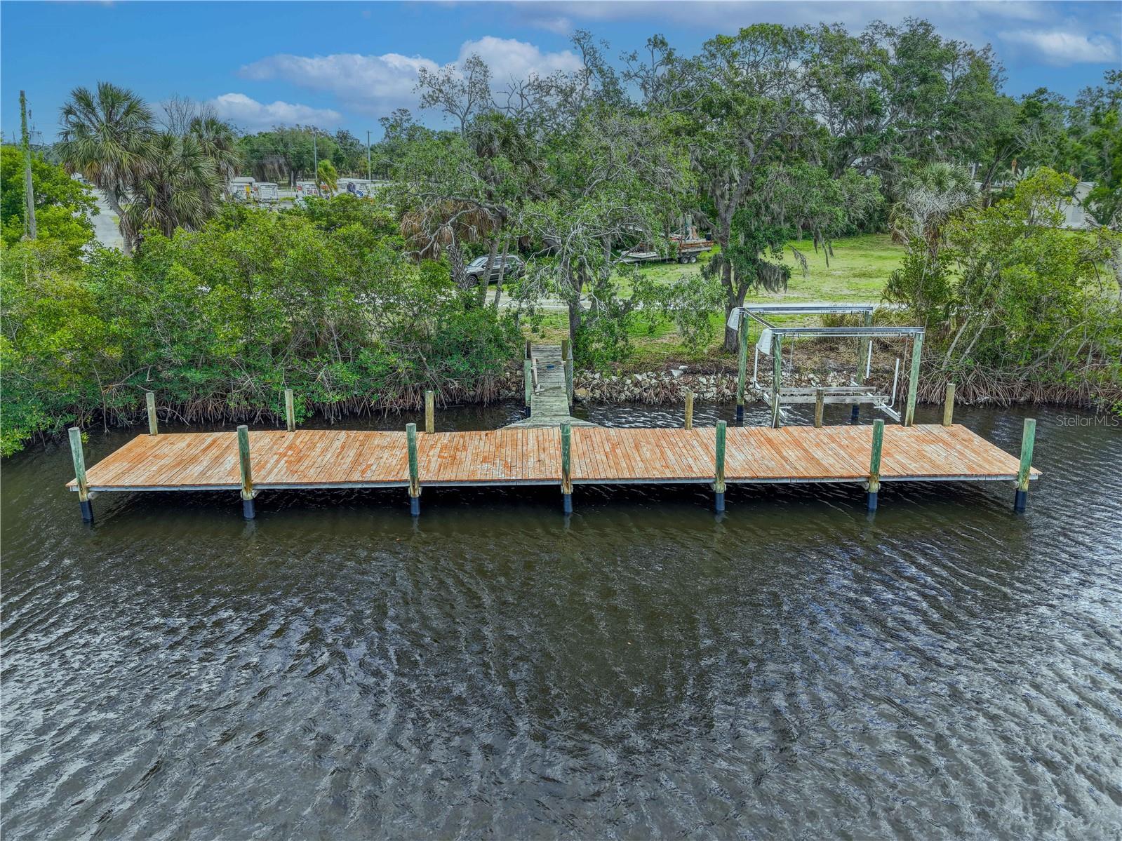 102 DICKMAN DR SW, RUSKIN, FL, 33570