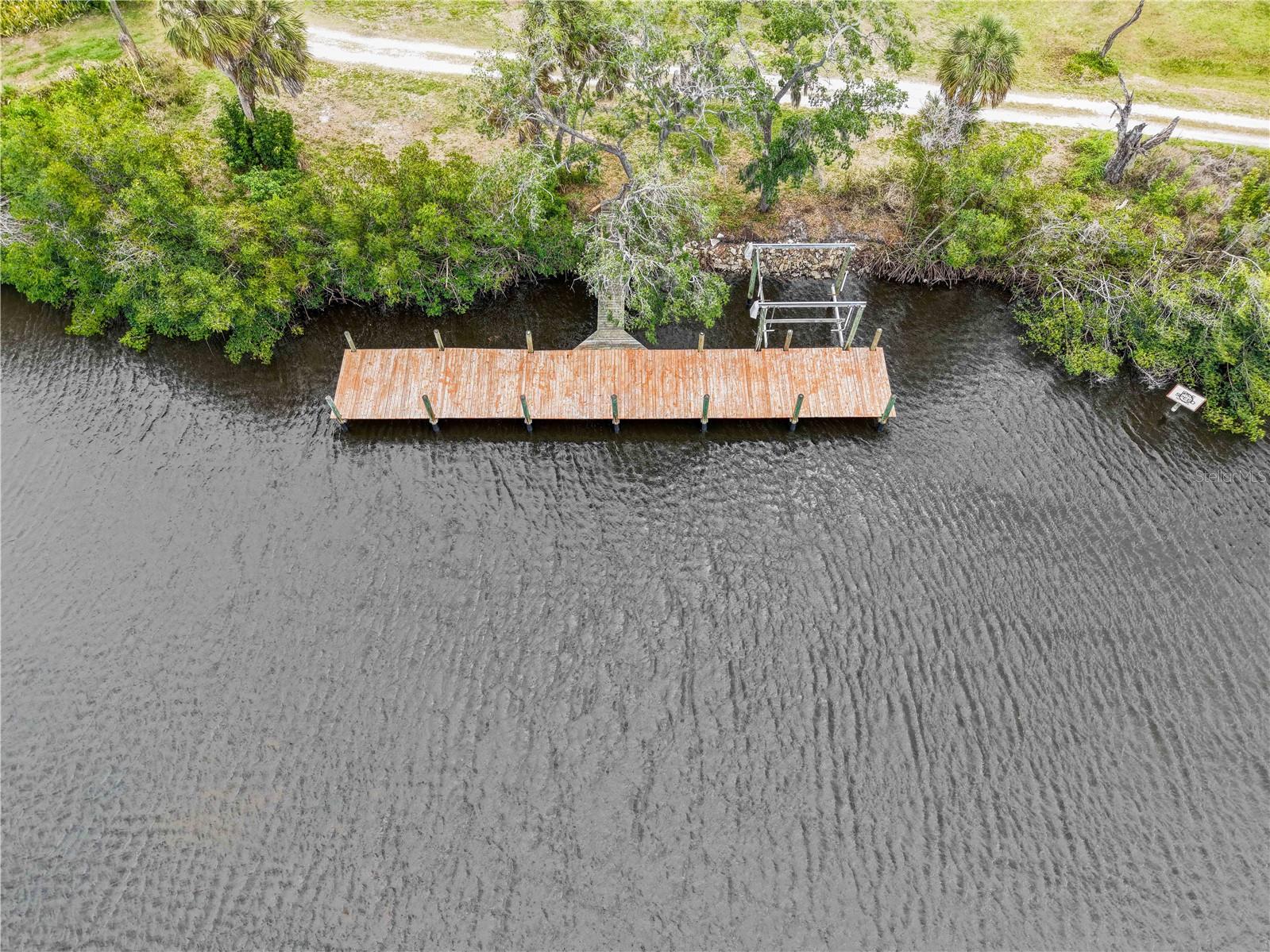 102 DICKMAN DR SW, RUSKIN, FL, 33570