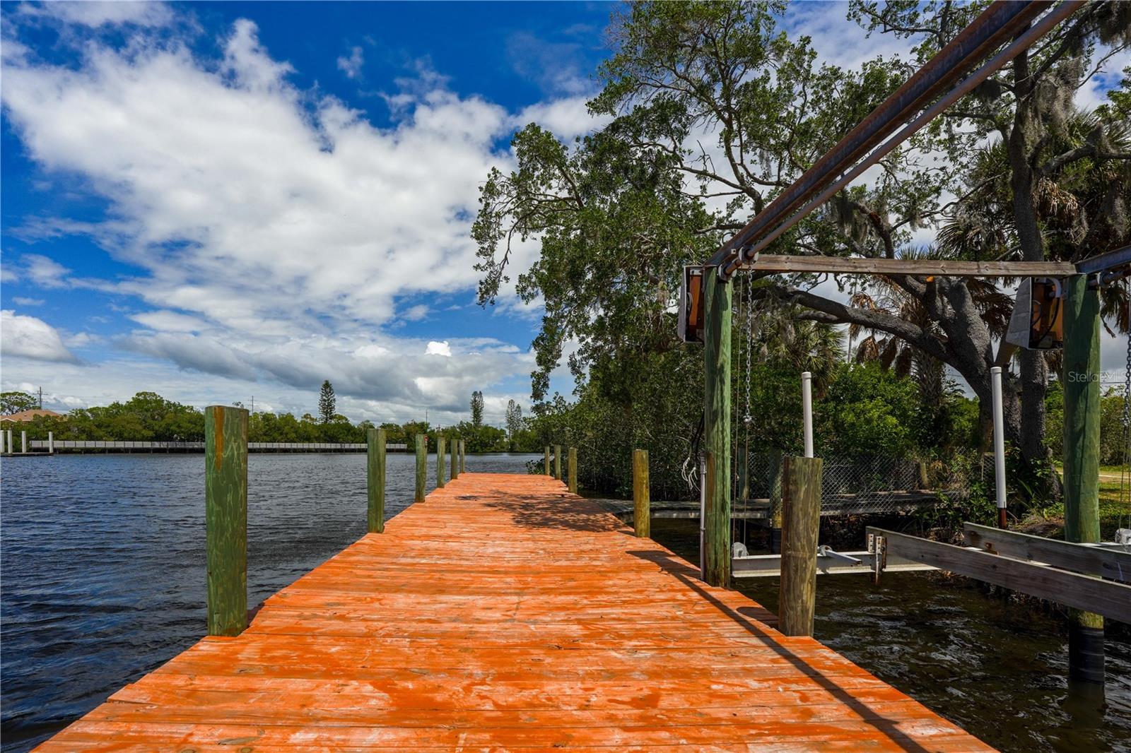 102 DICKMAN DR SW, RUSKIN, FL, 33570