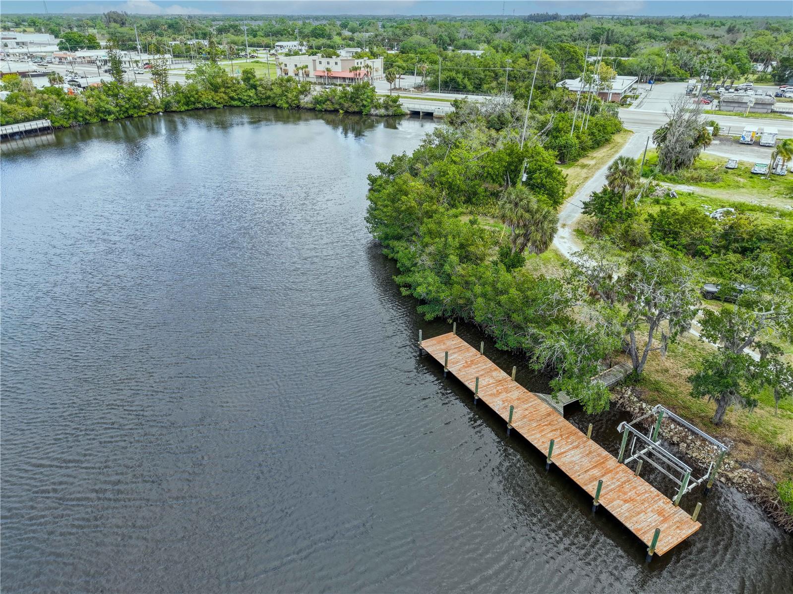 102 DICKMAN DR SW, RUSKIN, FL, 33570