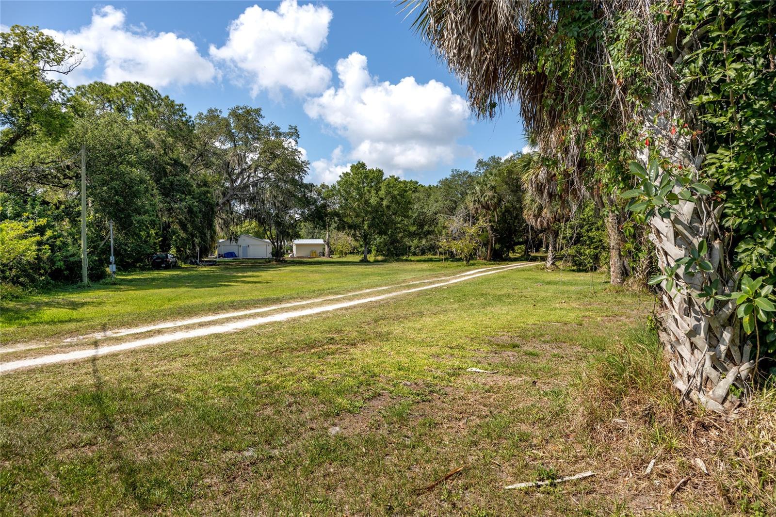 102 DICKMAN DR SW, RUSKIN, FL, 33570