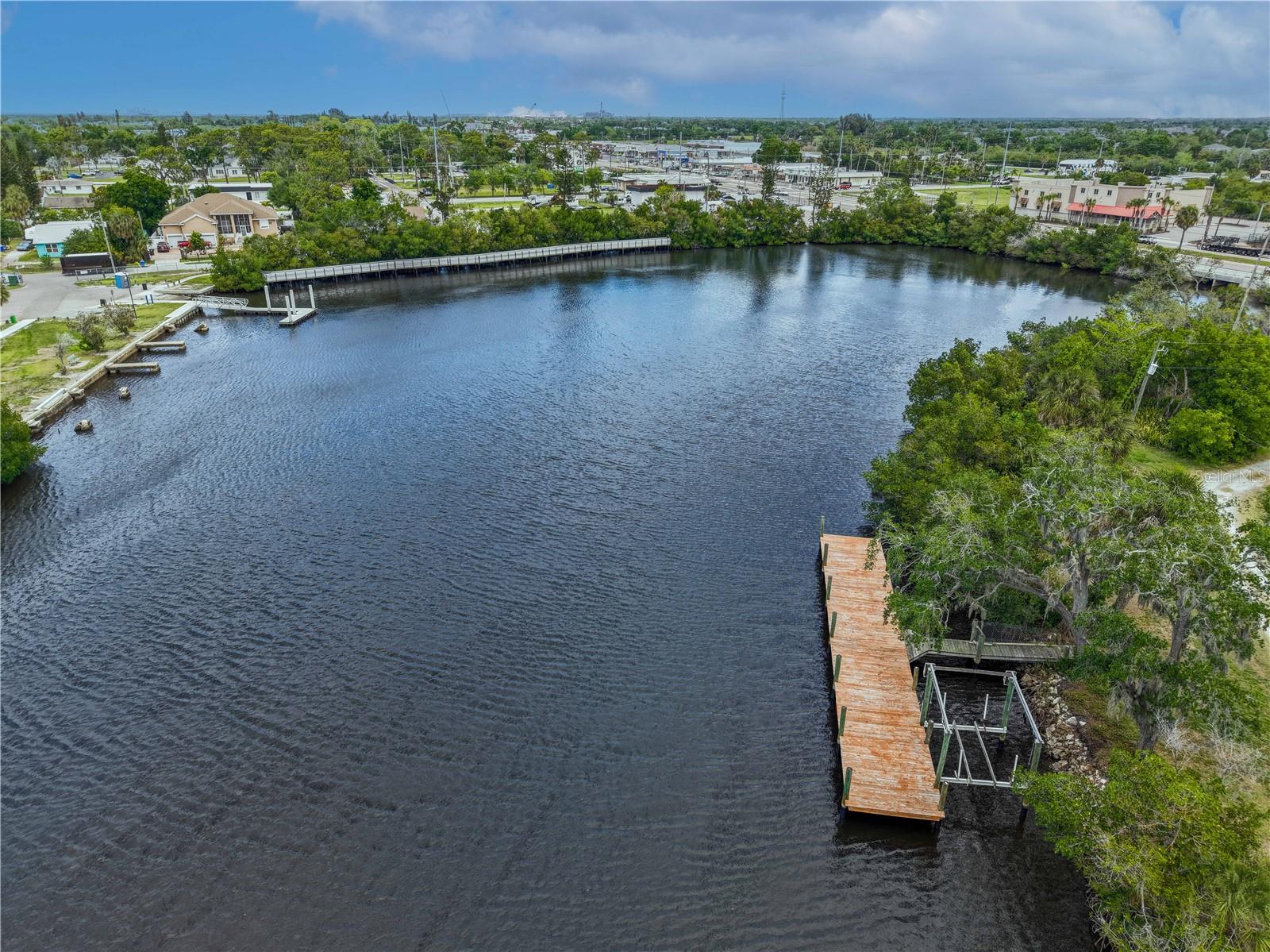 102 DICKMAN DR SW, RUSKIN, FL, 33570