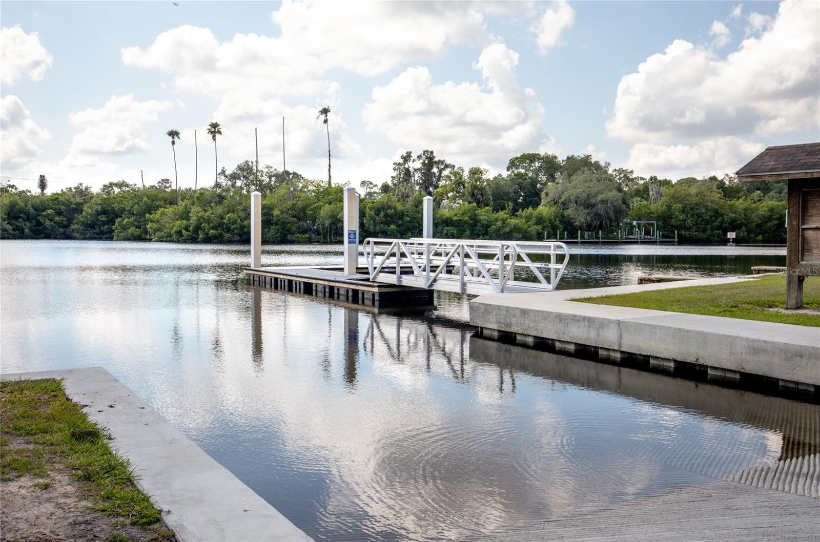 102 DICKMAN DR SW, RUSKIN, FL, 33570