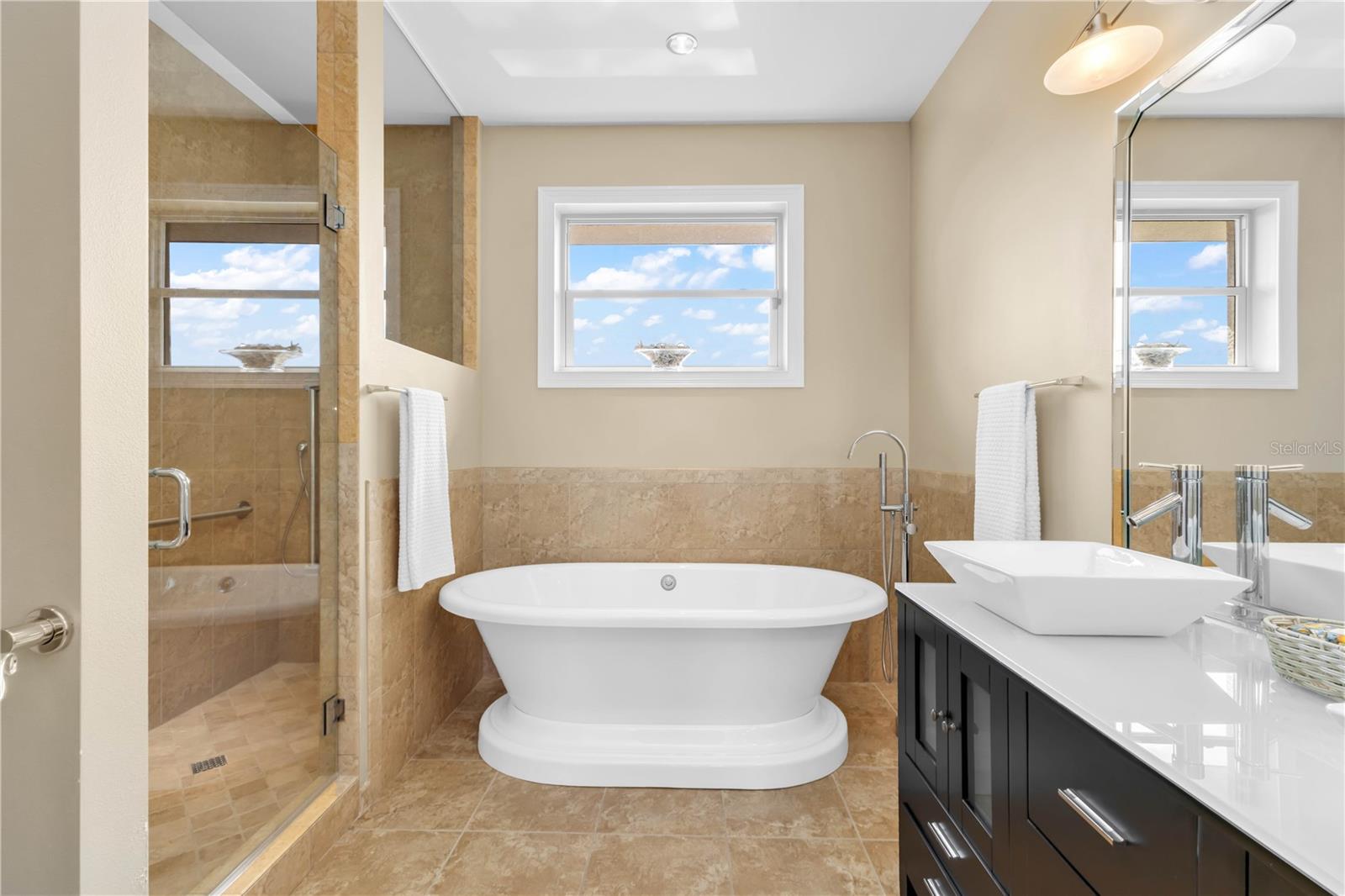 44 COLONY POINT DR, PUNTA GORDA, FL, 33950