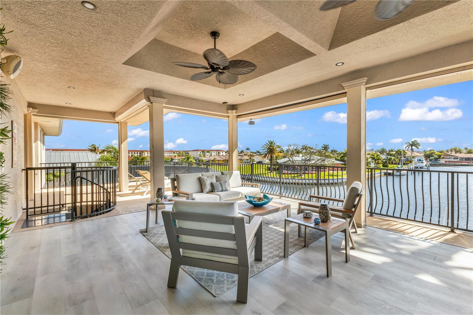 44 COLONY POINT DR, PUNTA GORDA, FL, 33950