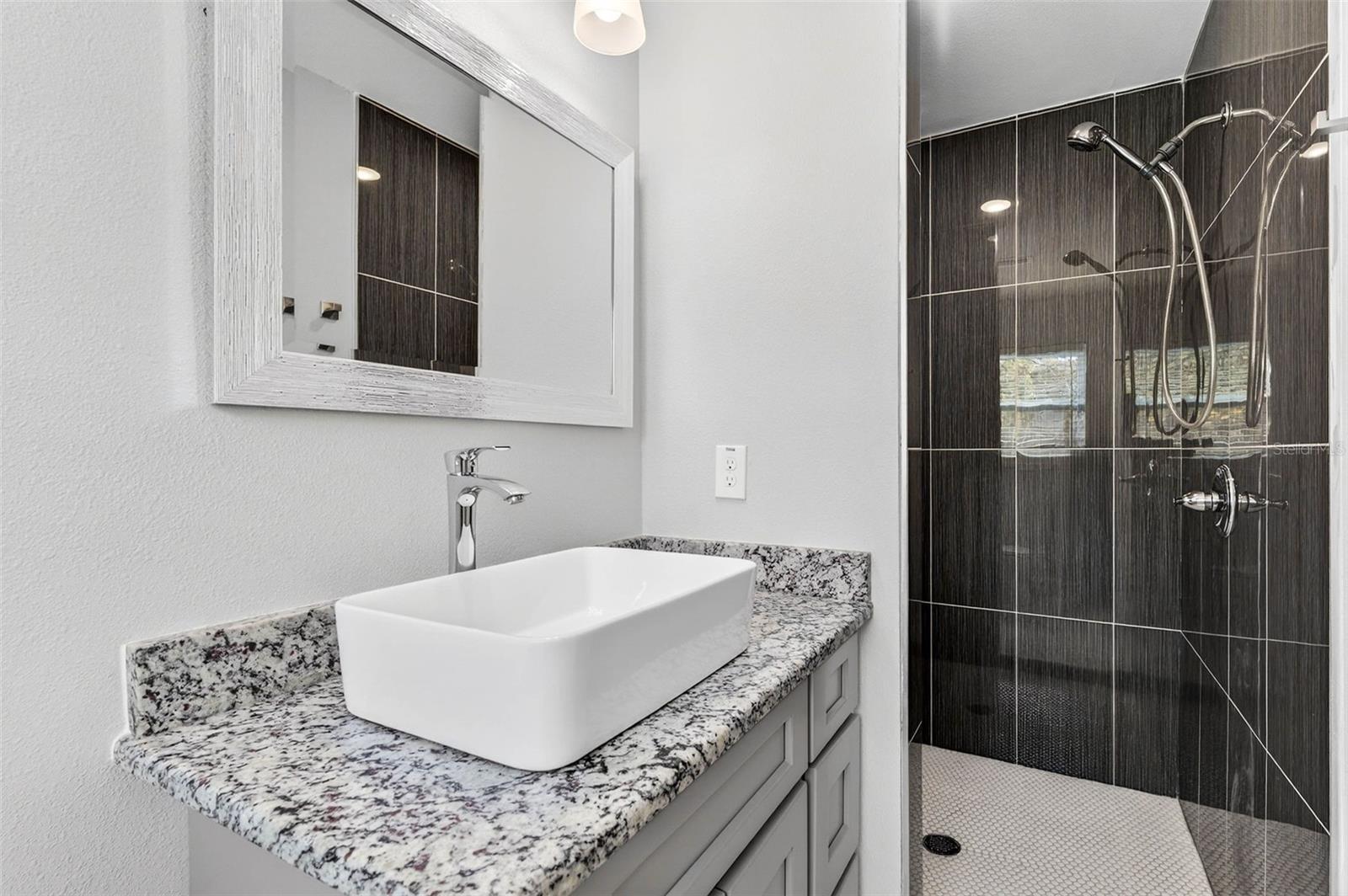 1012 W ADALEE ST, TAMPA, FL, 33603