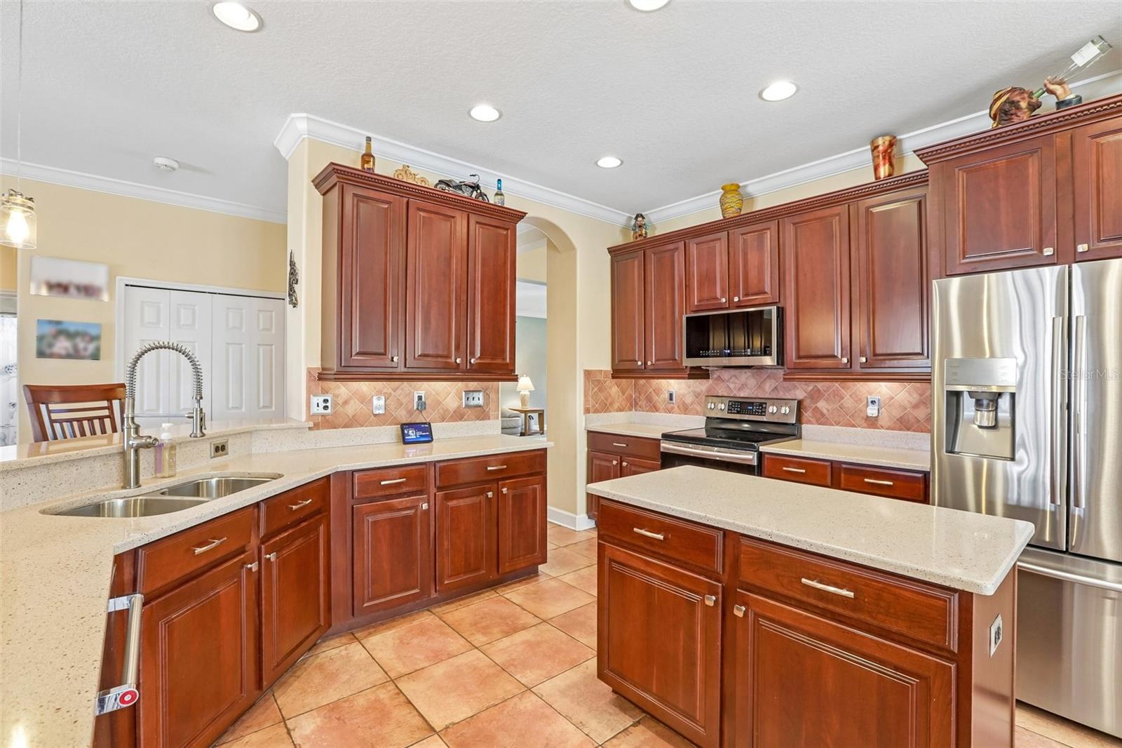 1638 MIRA LAGO CIR, RUSKIN, FL, 33570