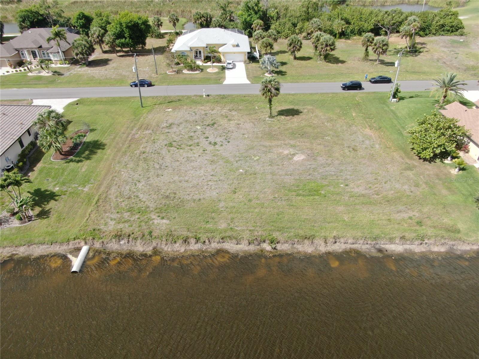 35 & 37 TOURNAMENT RD, ROTONDA WEST, FL, 33947