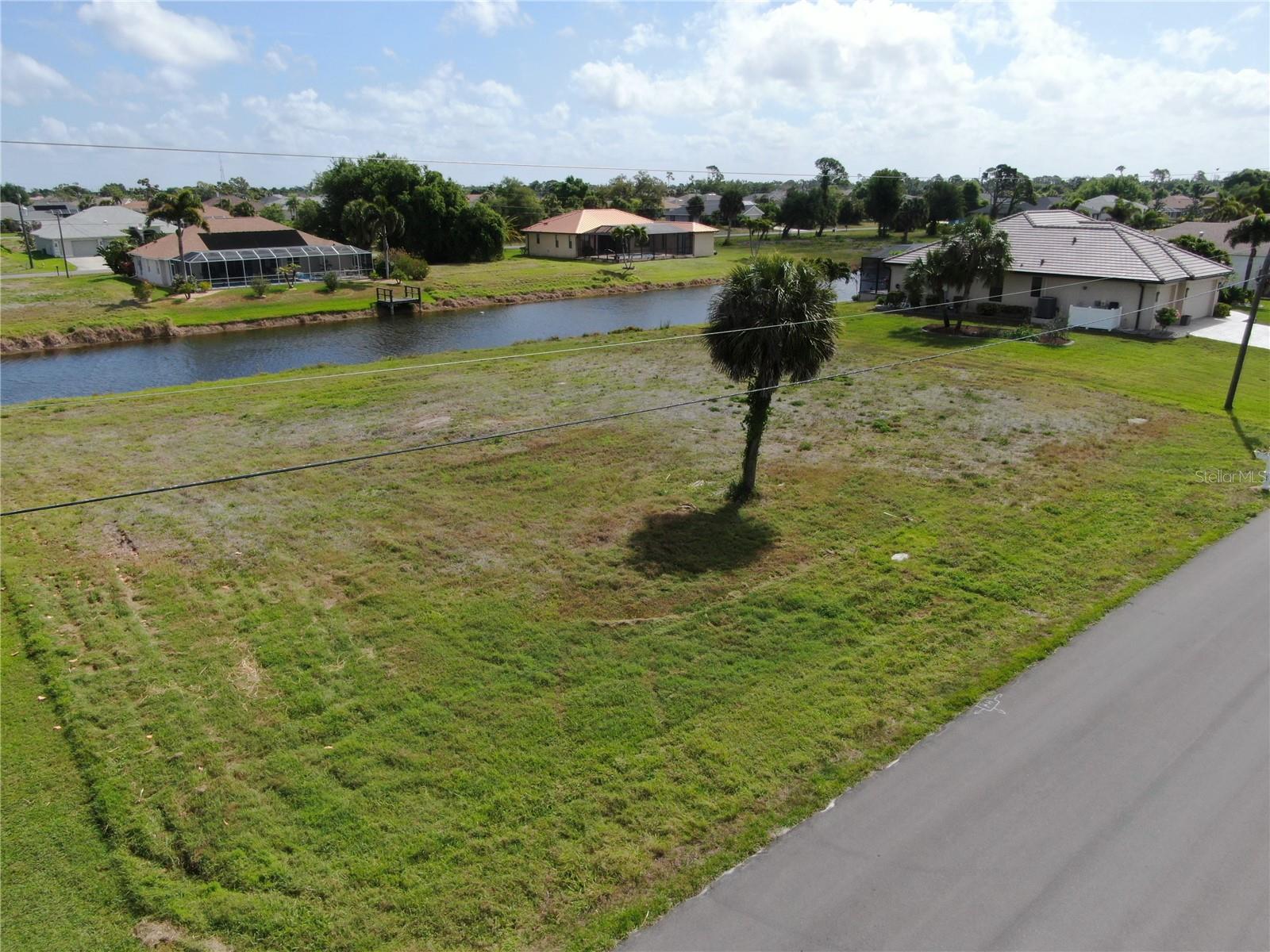 35 & 37 TOURNAMENT RD, ROTONDA WEST, FL, 33947