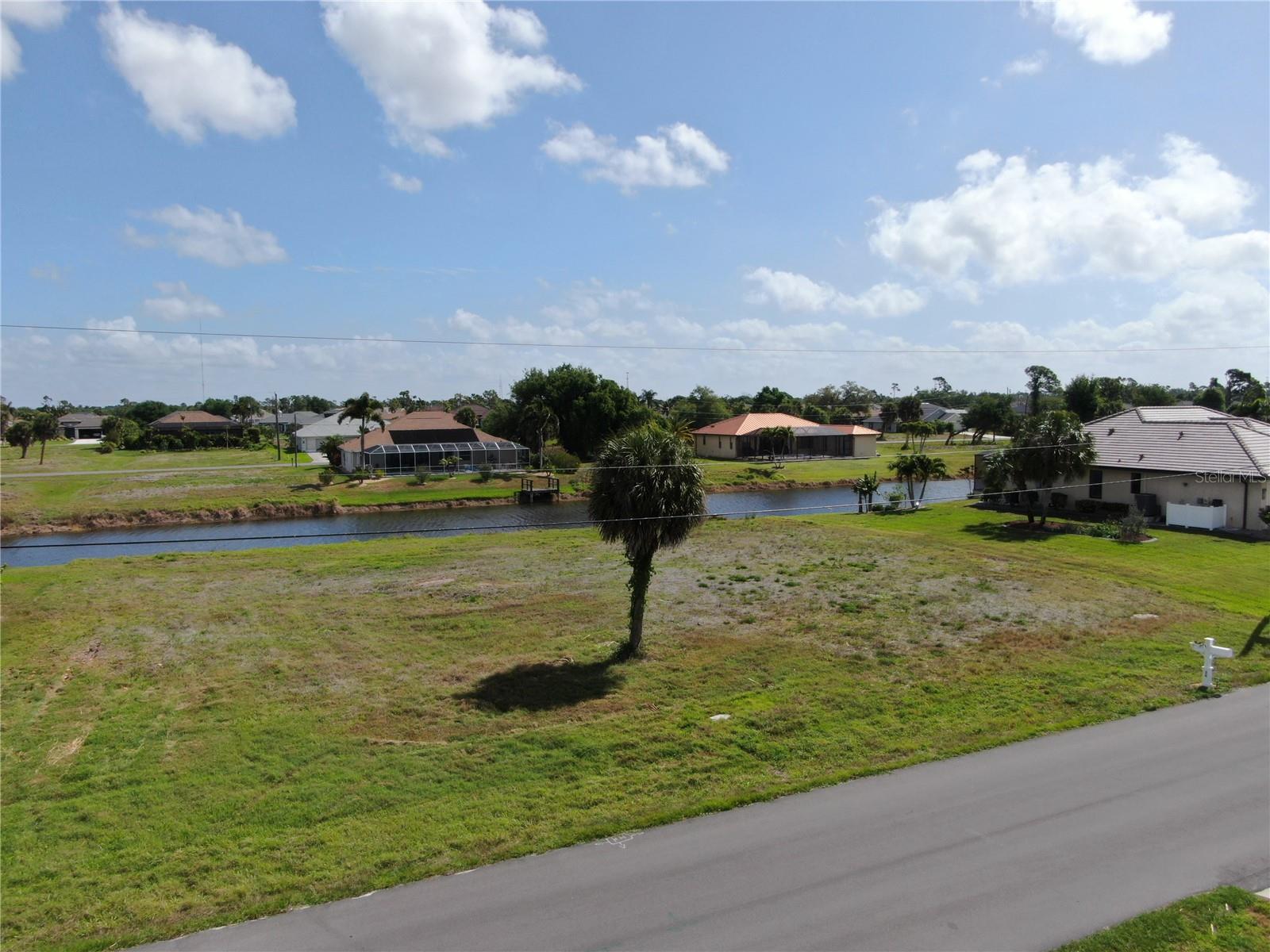 35 & 37 TOURNAMENT RD, ROTONDA WEST, FL, 33947
