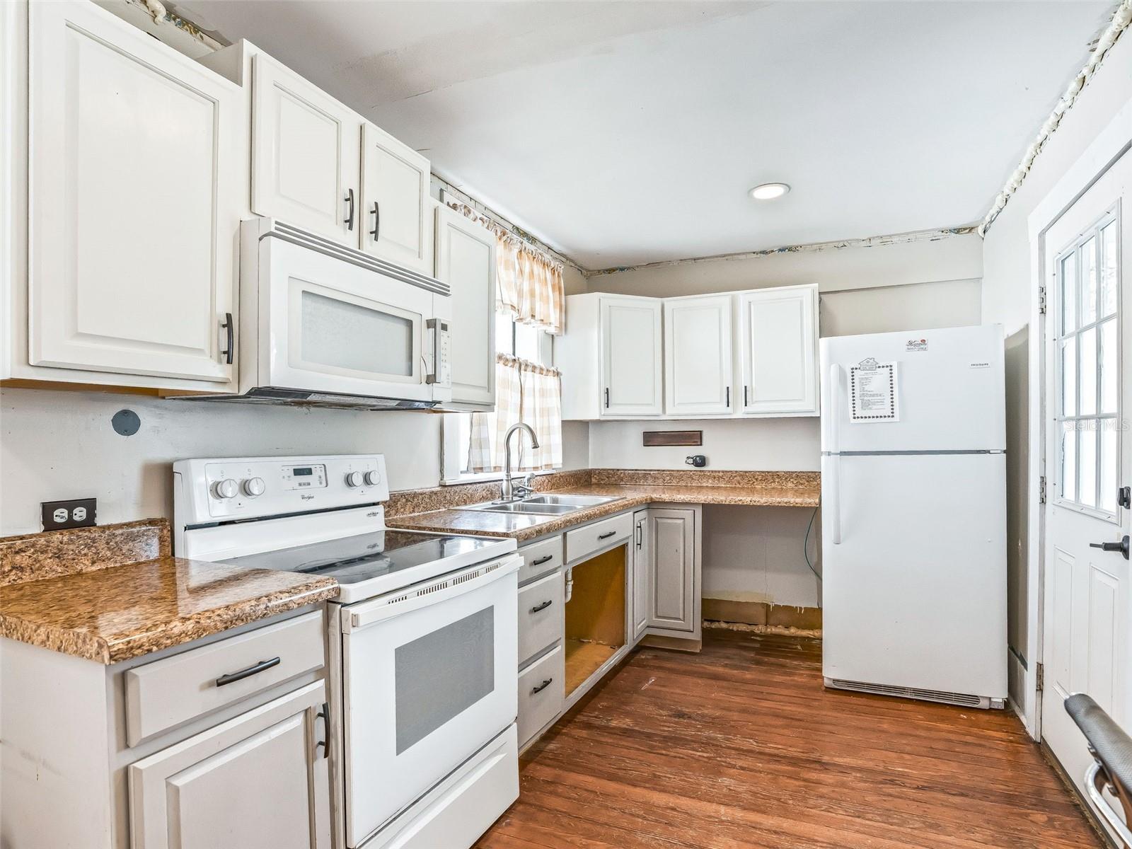10487 SE HIGHWAY 42, SUMMERFIELD, FL, 34491