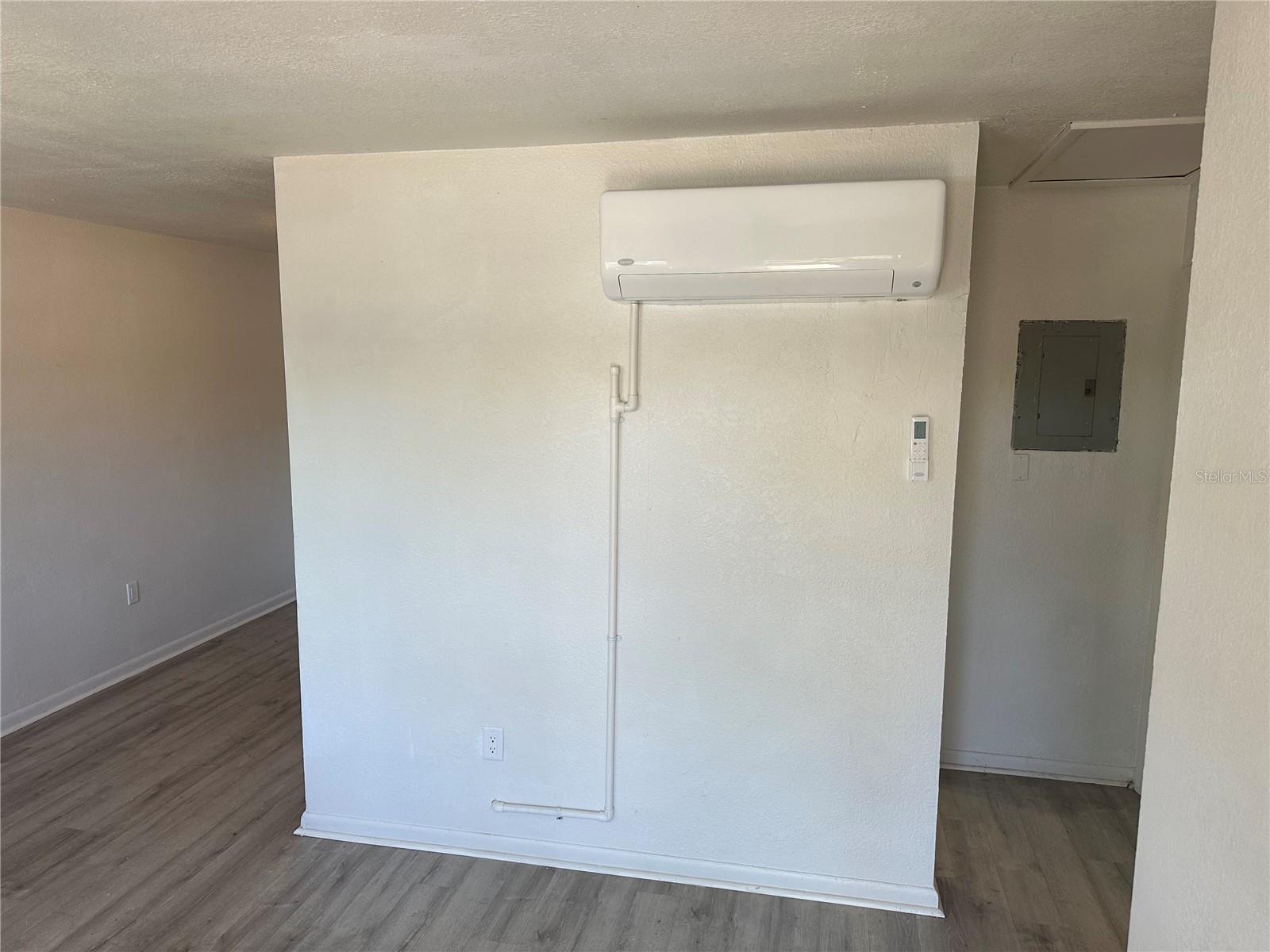 1203 E ANNIE ST, TAMPA, FL, 33612