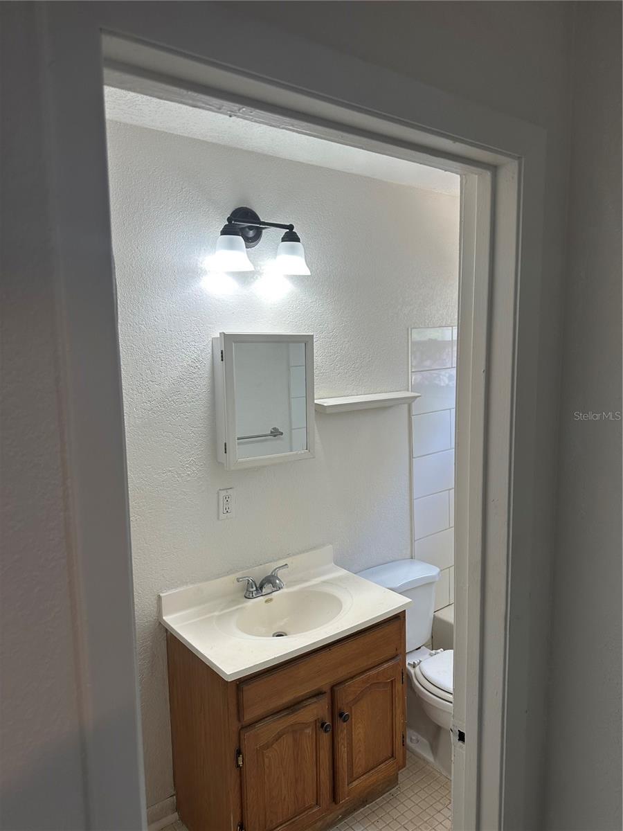 1203 E ANNIE ST, TAMPA, FL, 33612