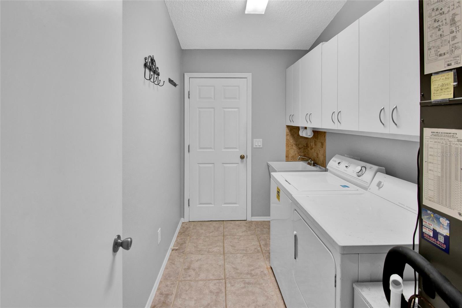 807 CAMINO DEL REY DR, THE VILLAGES, FL, 32159