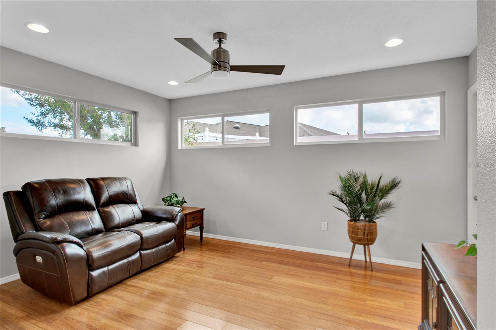 807 CAMINO DEL REY DR, THE VILLAGES, FL, 32159