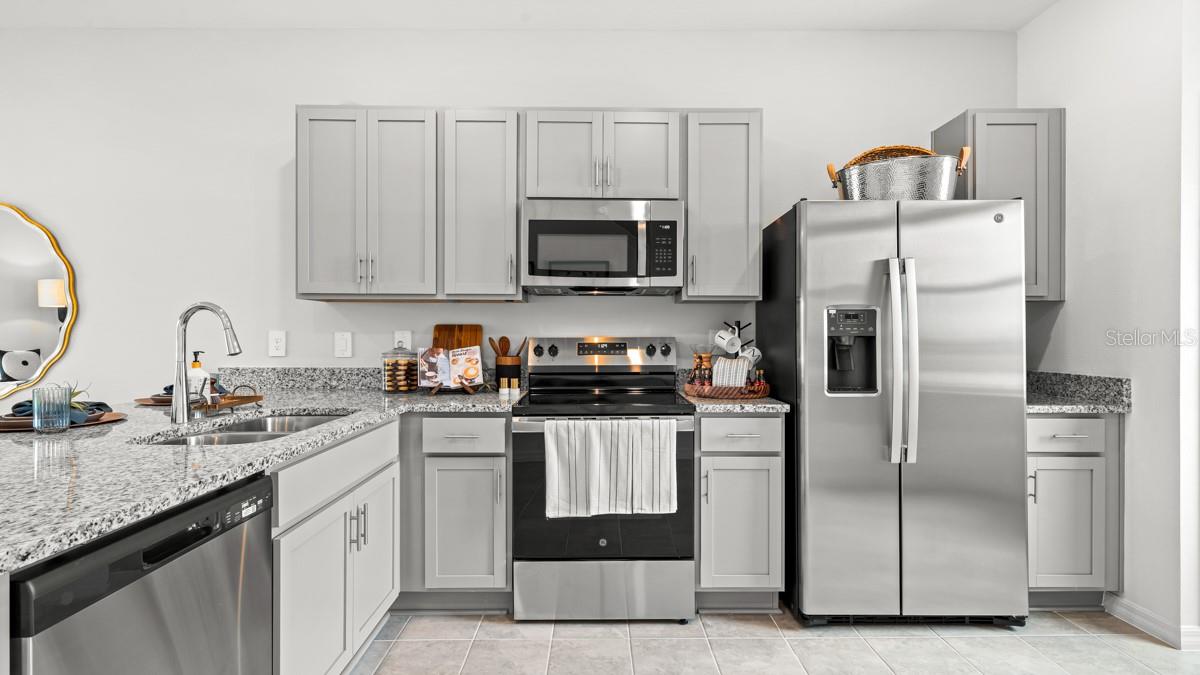 2882 SKYLINE LOOP, KISSIMMEE, FL, 34758