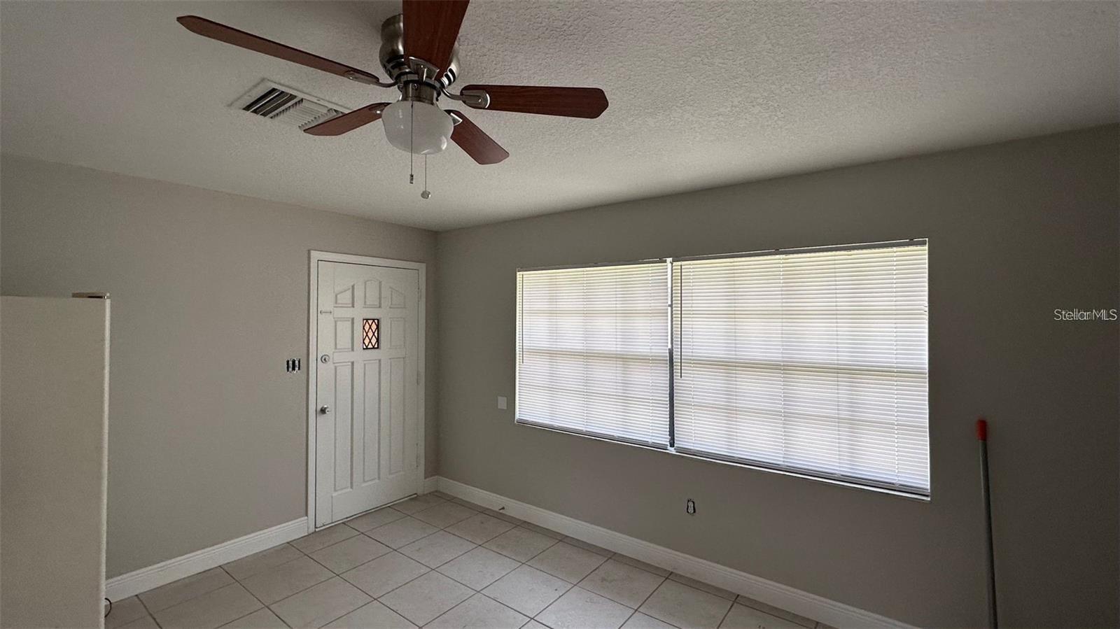 210 N LONE OAK DR #1, LEESBURG, FL, 34748