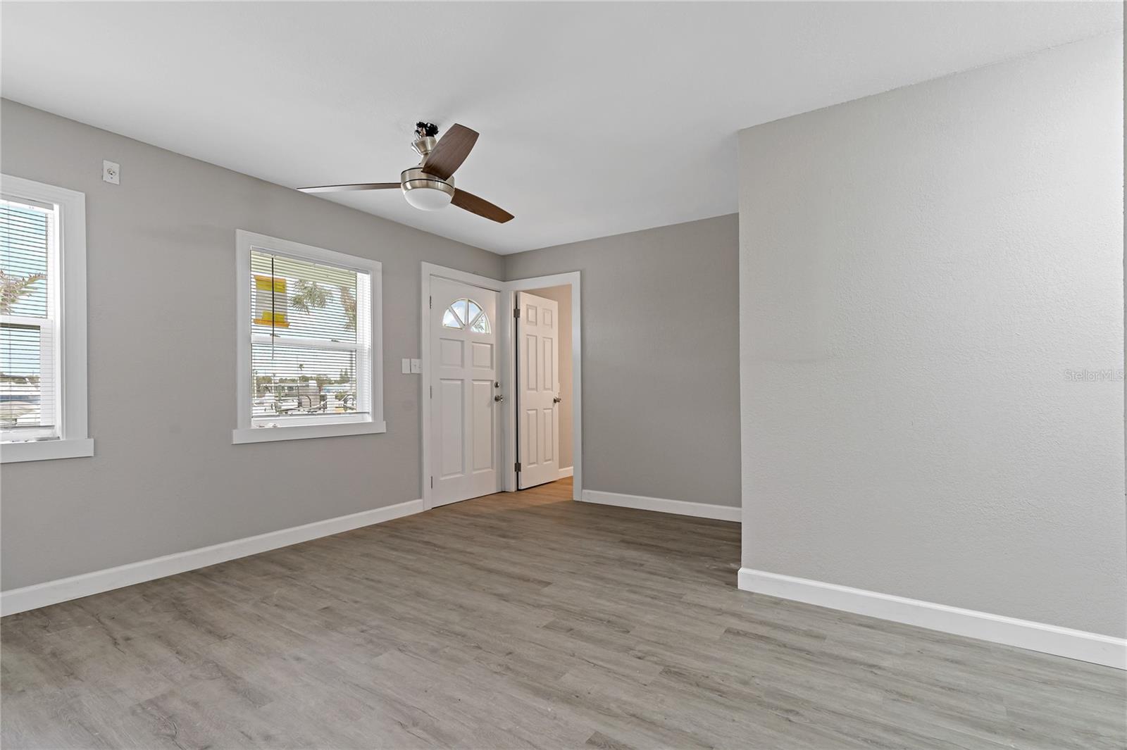 8441 BAYSHORE DR, TREASURE ISLAND, FL, 33706