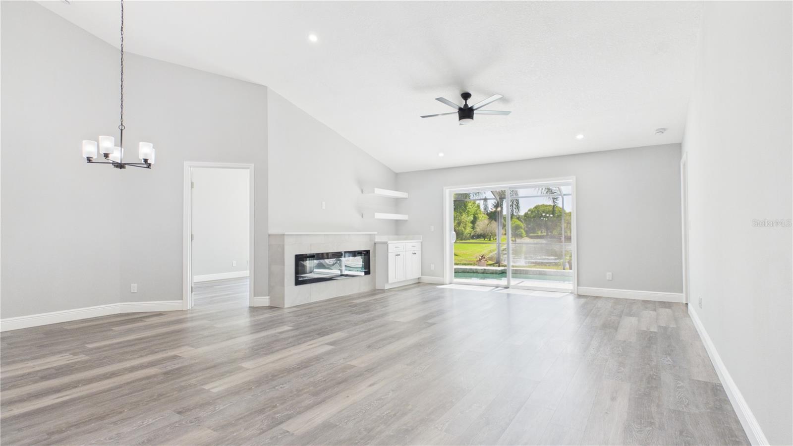8609 BOYSENBERRY DR, TAMPA, FL, 33635