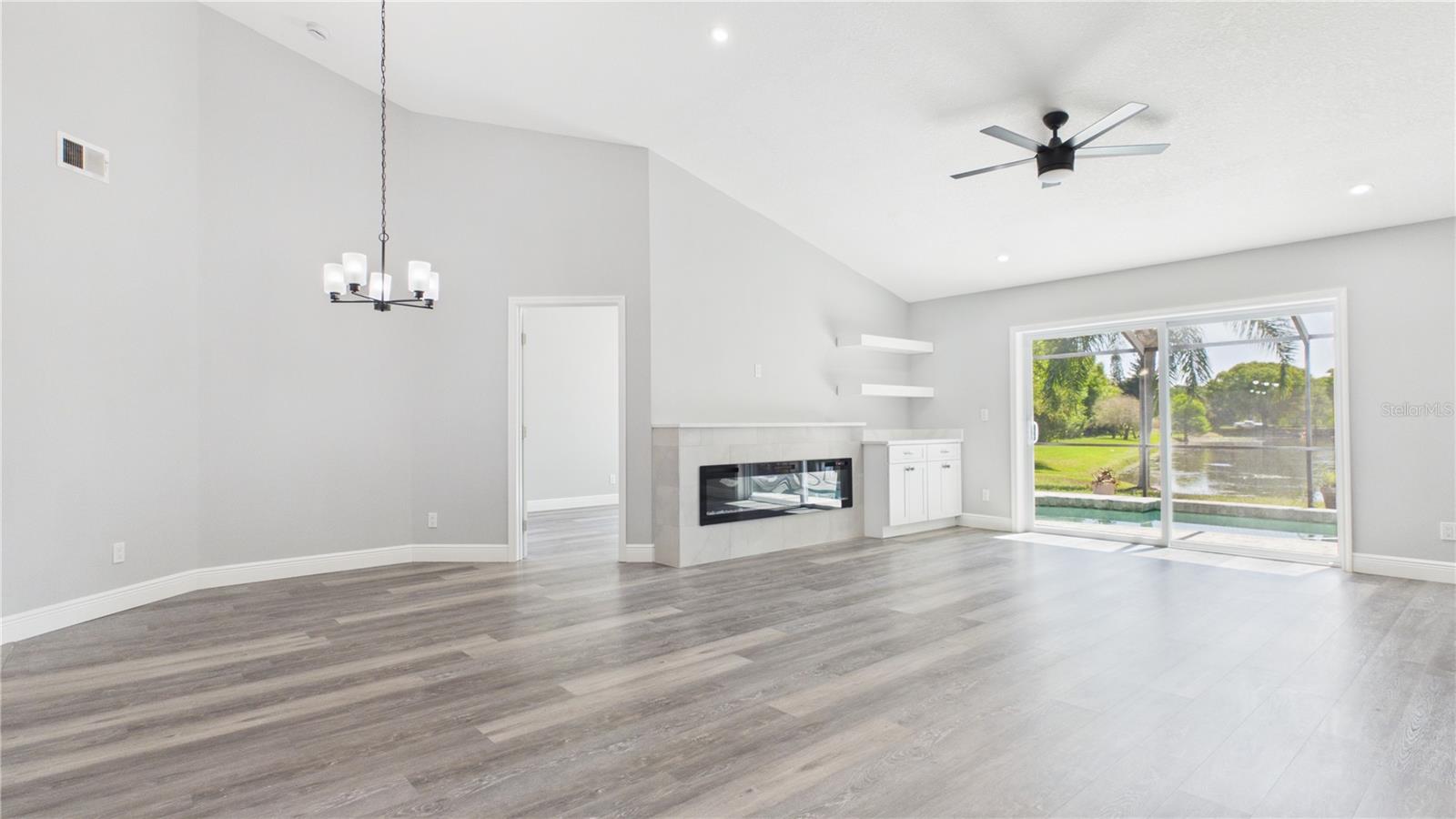 8609 BOYSENBERRY DR, TAMPA, FL, 33635