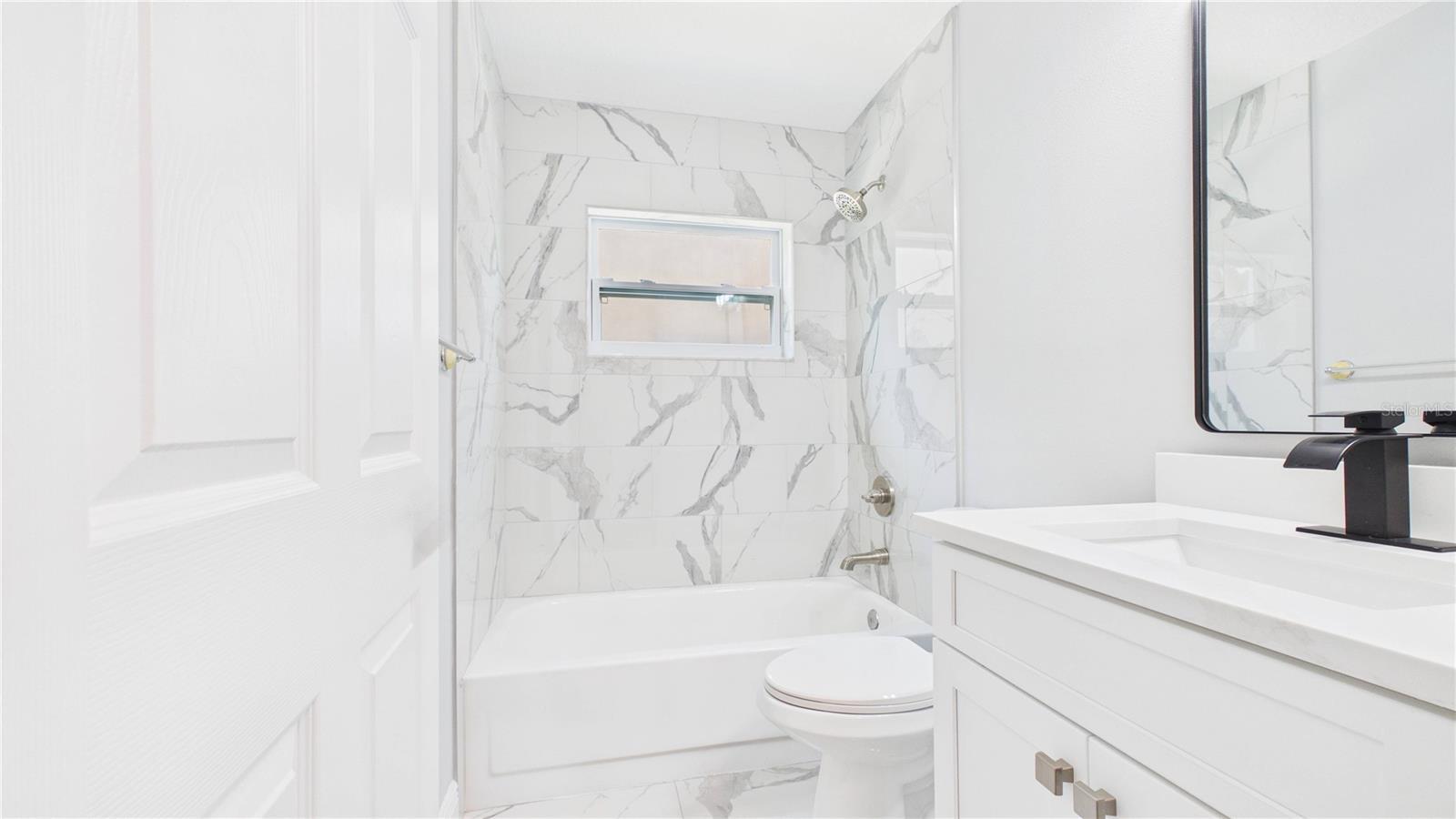 8609 BOYSENBERRY DR, TAMPA, FL, 33635
