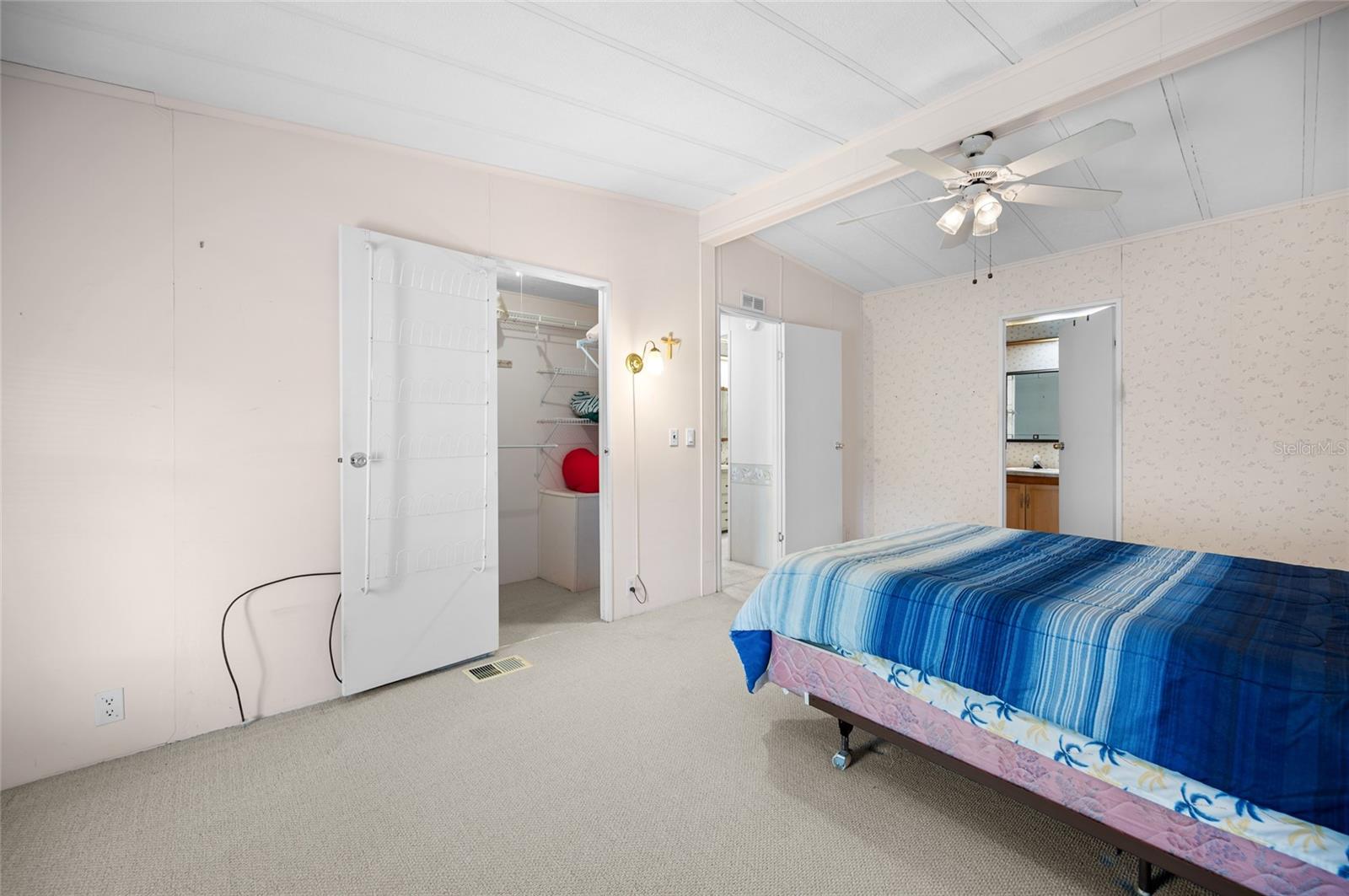 6162 REDWING AVE, ENGLEWOOD, FL, 34224