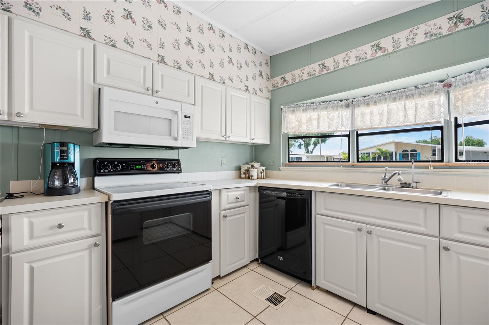 6162 REDWING AVE, ENGLEWOOD, FL, 34224