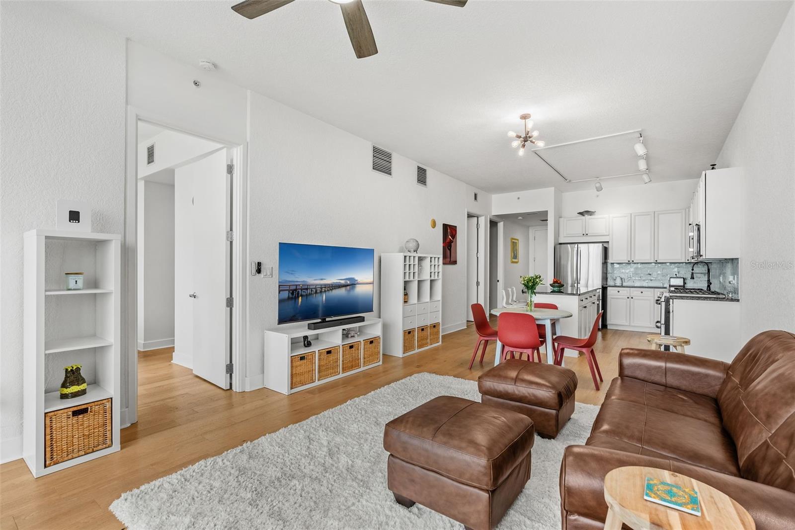 150 E ROBINSON ST #3208, ORLANDO, FL, 32801