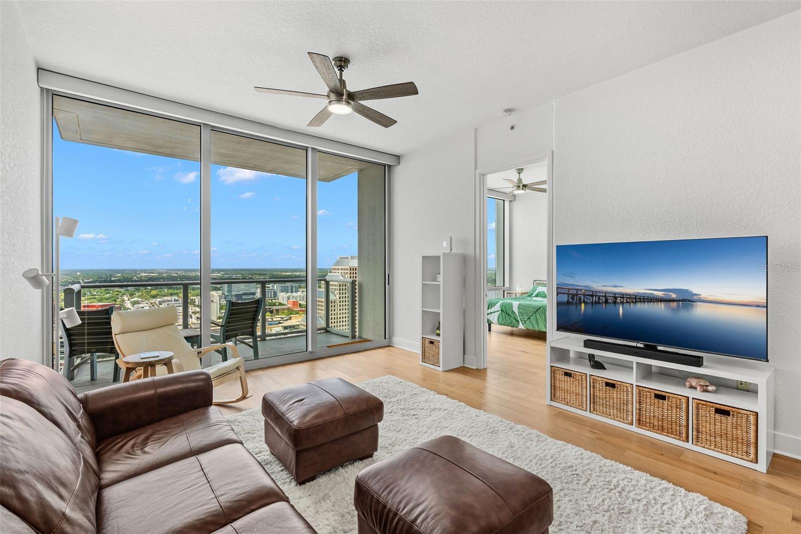 150 E ROBINSON ST #3208, ORLANDO, FL, 32801