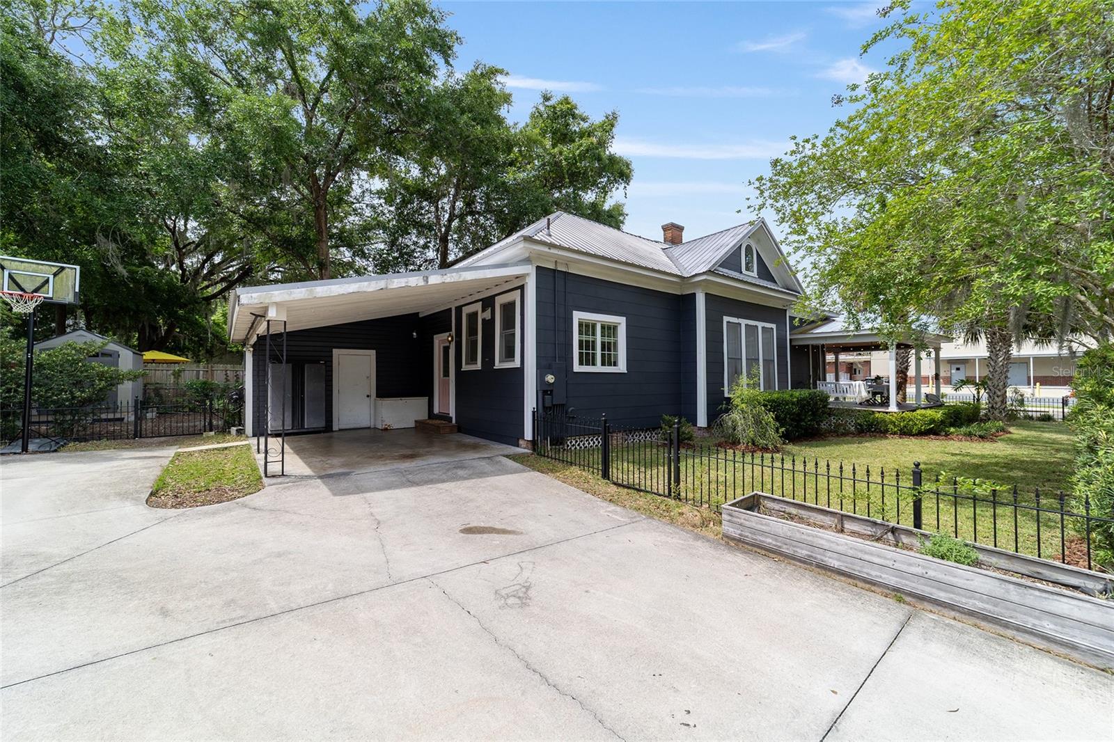 605 SE TUSCAWILLA AVE, OCALA, FL, 34471