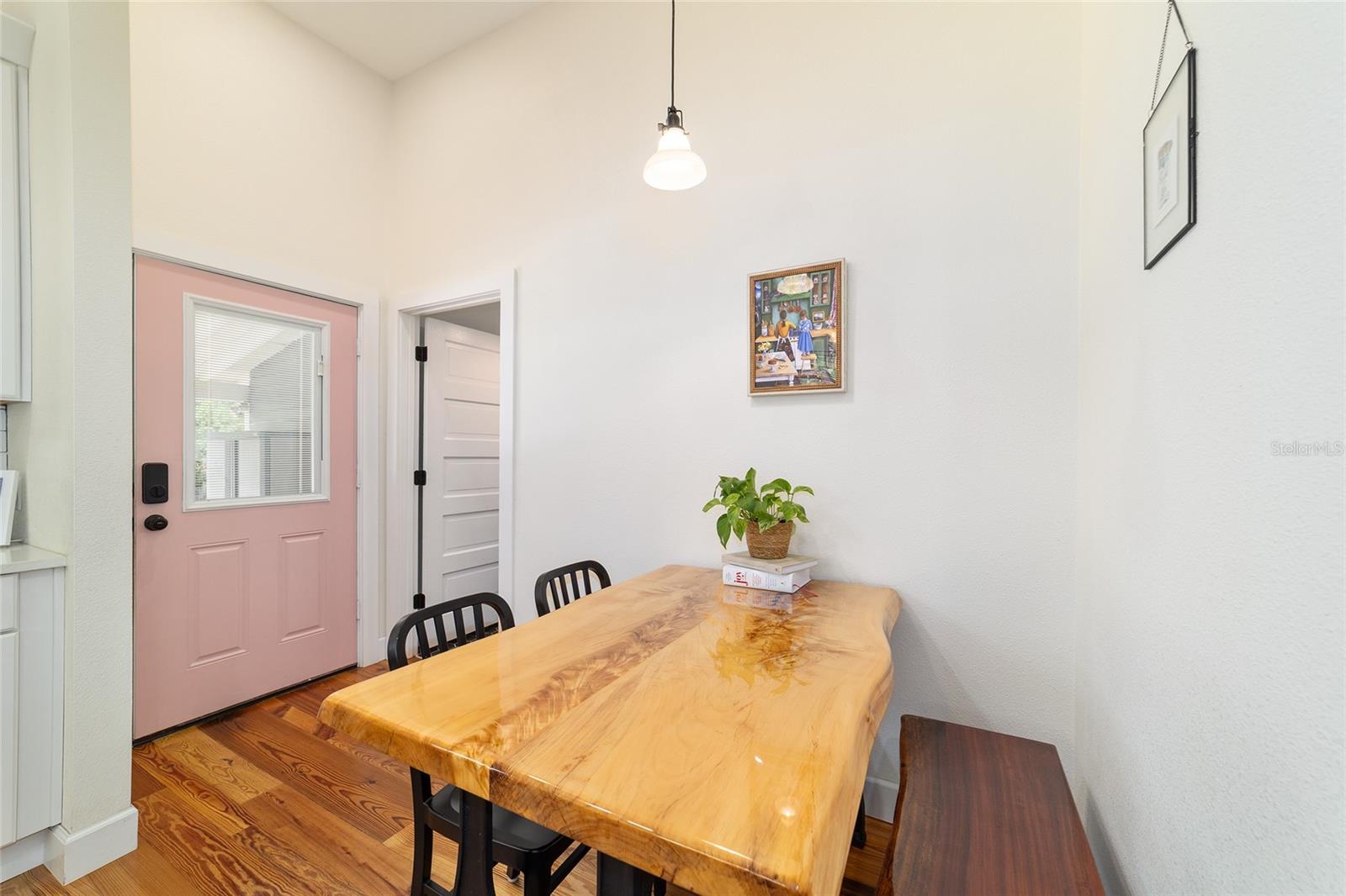 605 SE TUSCAWILLA AVE, OCALA, FL, 34471