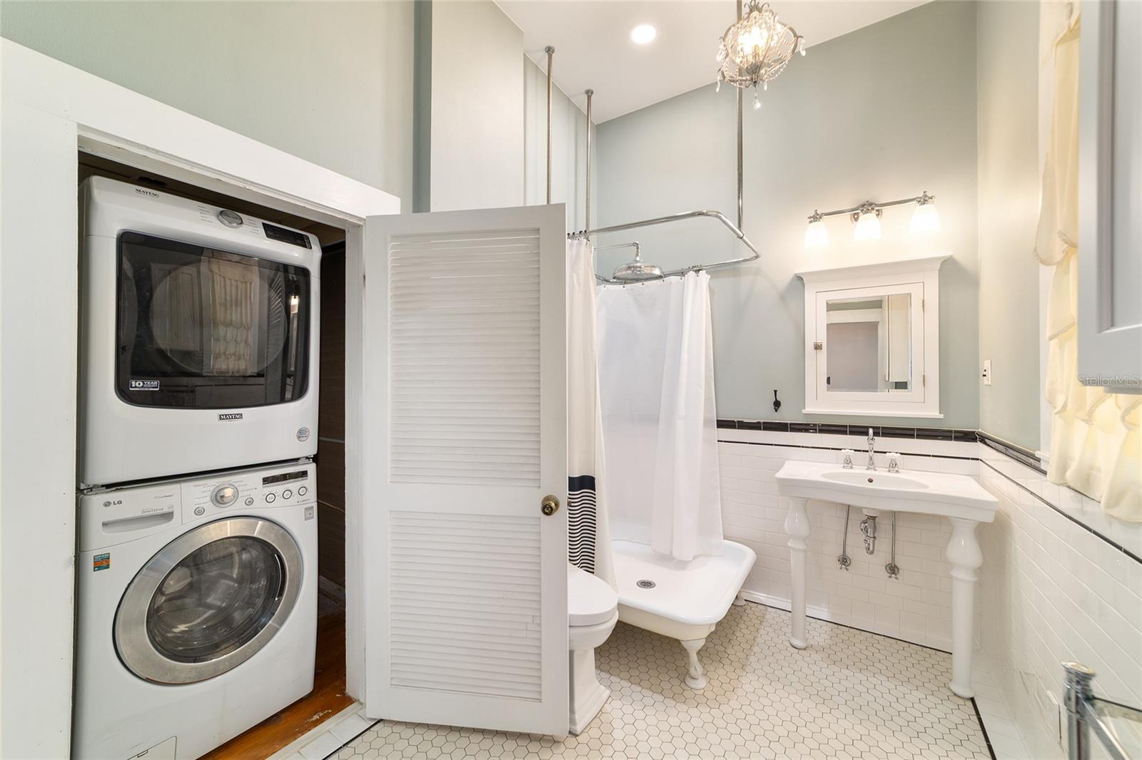 605 SE TUSCAWILLA AVE, OCALA, FL, 34471