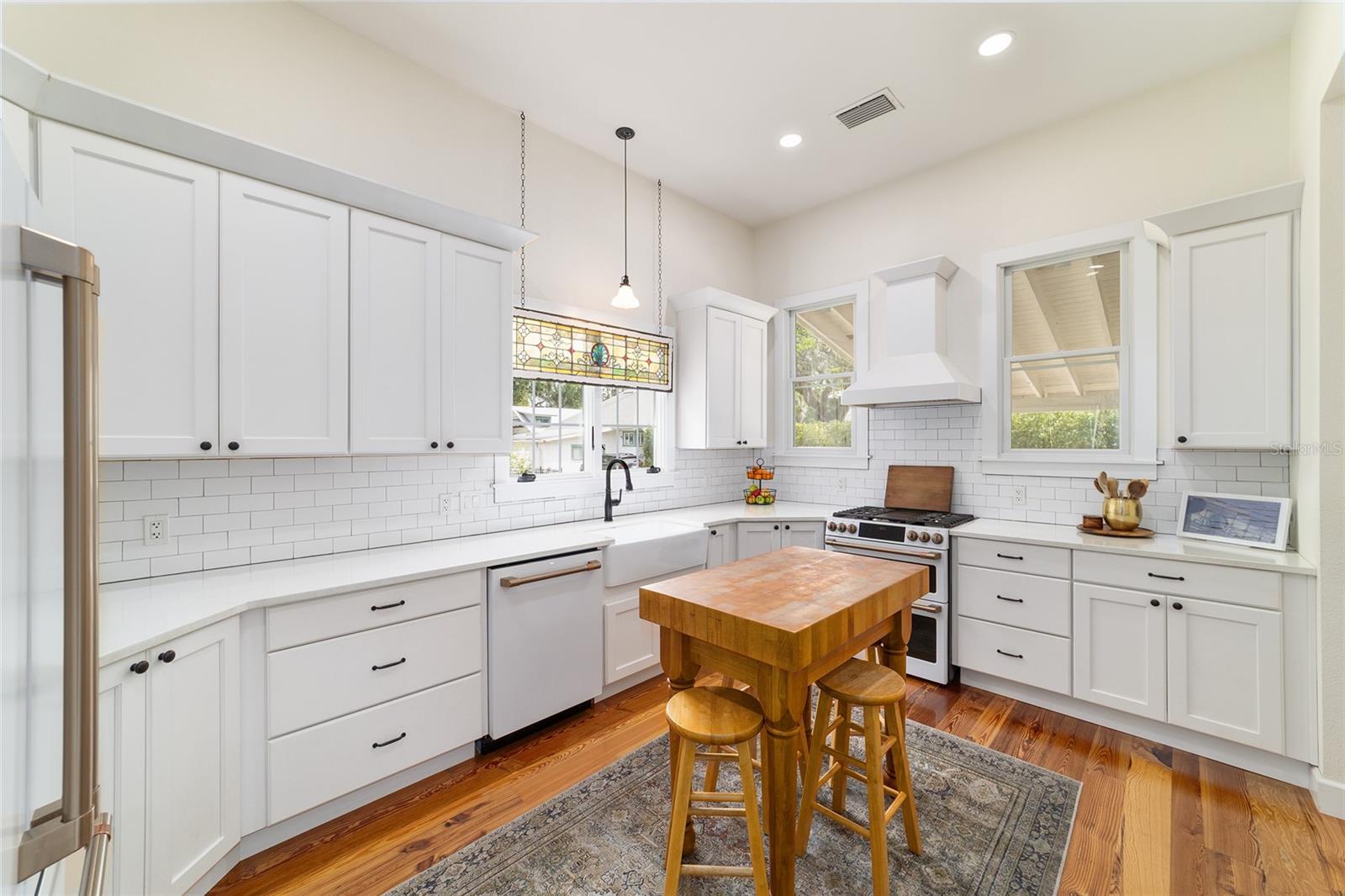 605 SE TUSCAWILLA AVE, OCALA, FL, 34471