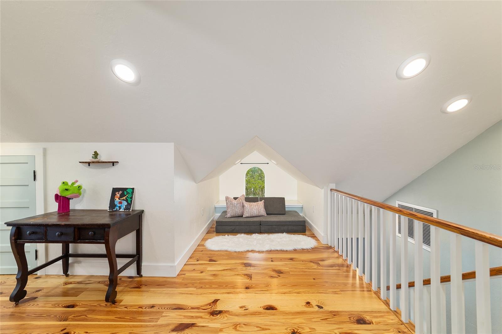 605 SE TUSCAWILLA AVE, OCALA, FL, 34471