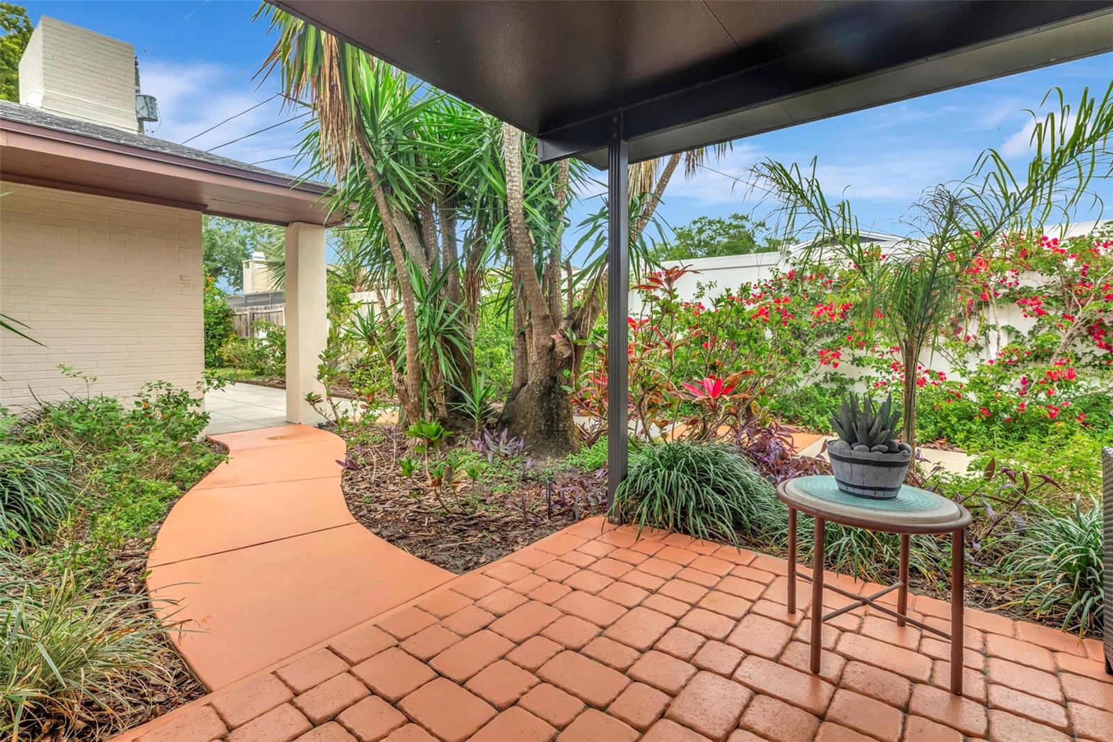 8233 FOREST CIR, SEMINOLE, FL, 33776