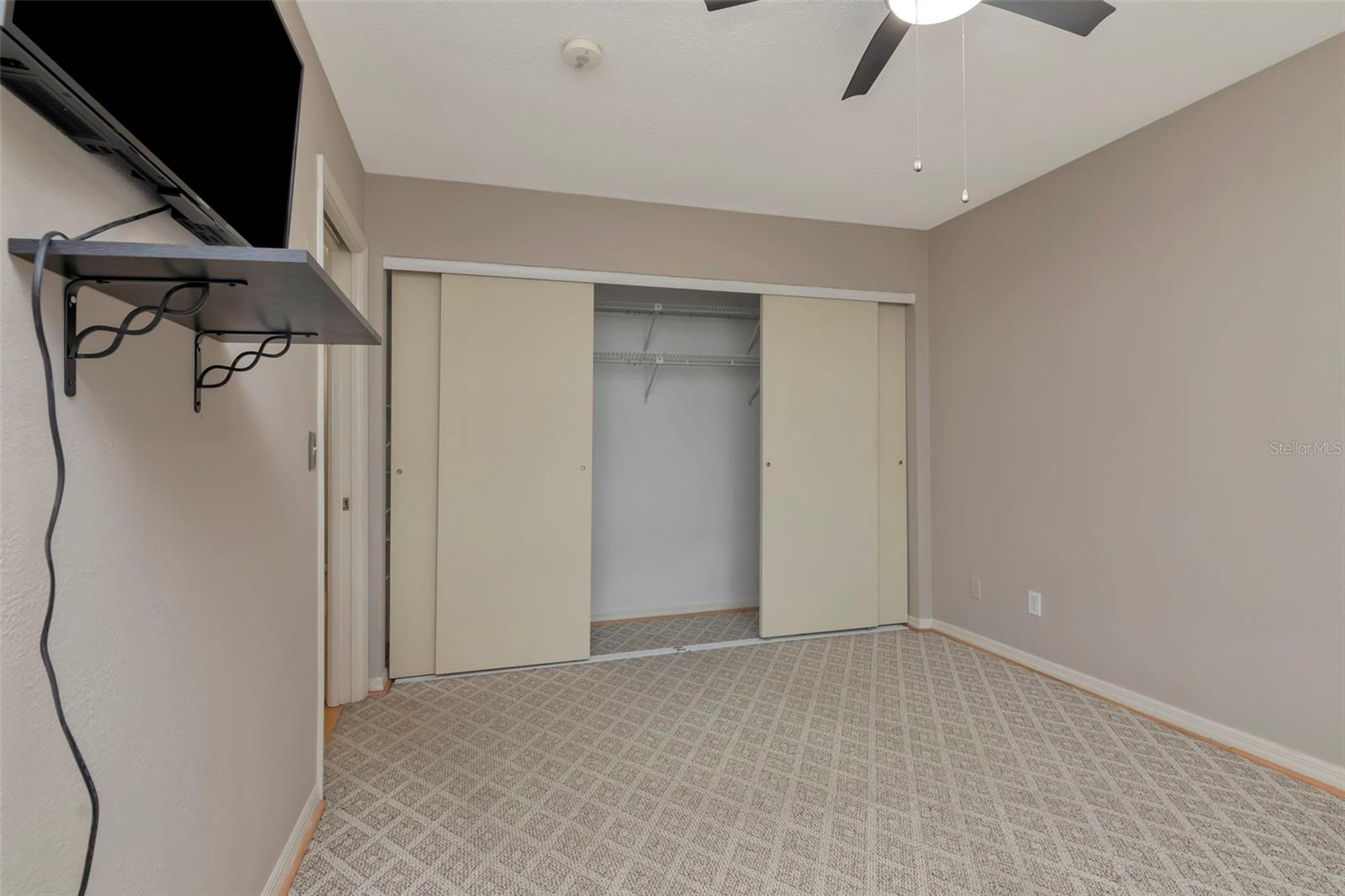 8233 FOREST CIR, SEMINOLE, FL, 33776
