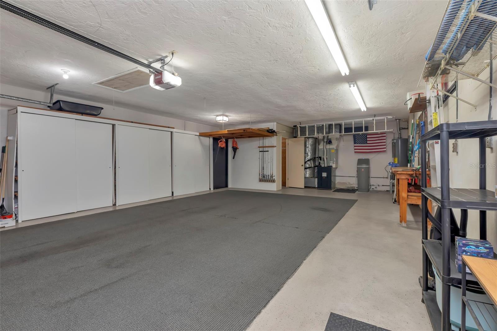 8233 FOREST CIR, SEMINOLE, FL, 33776