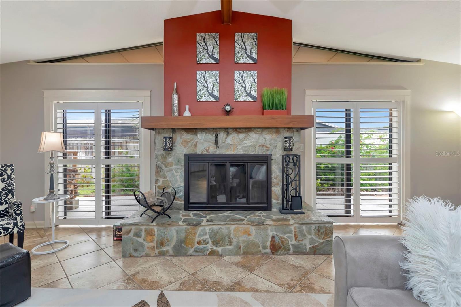 8233 FOREST CIR, SEMINOLE, FL, 33776
