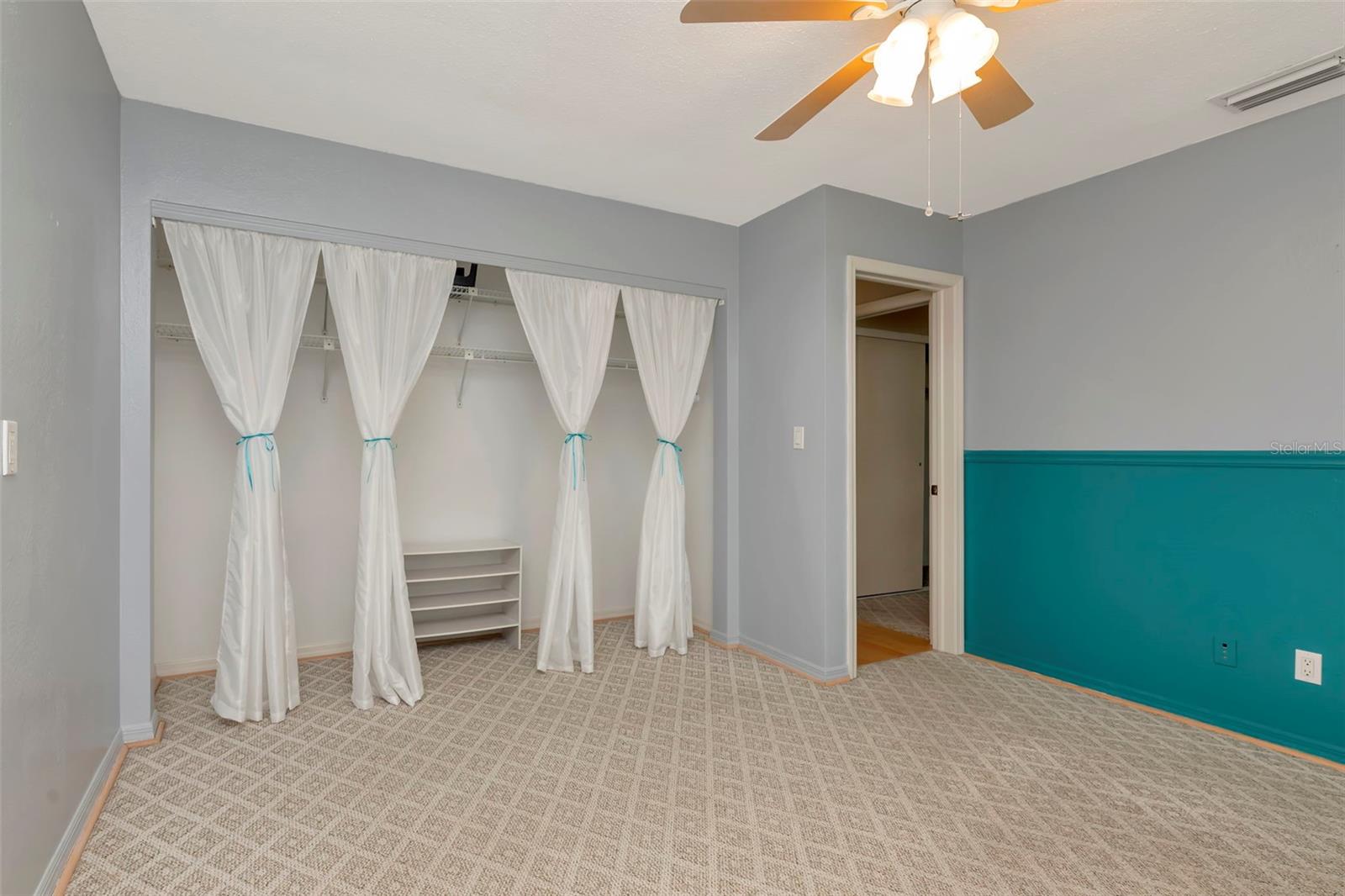 8233 FOREST CIR, SEMINOLE, FL, 33776
